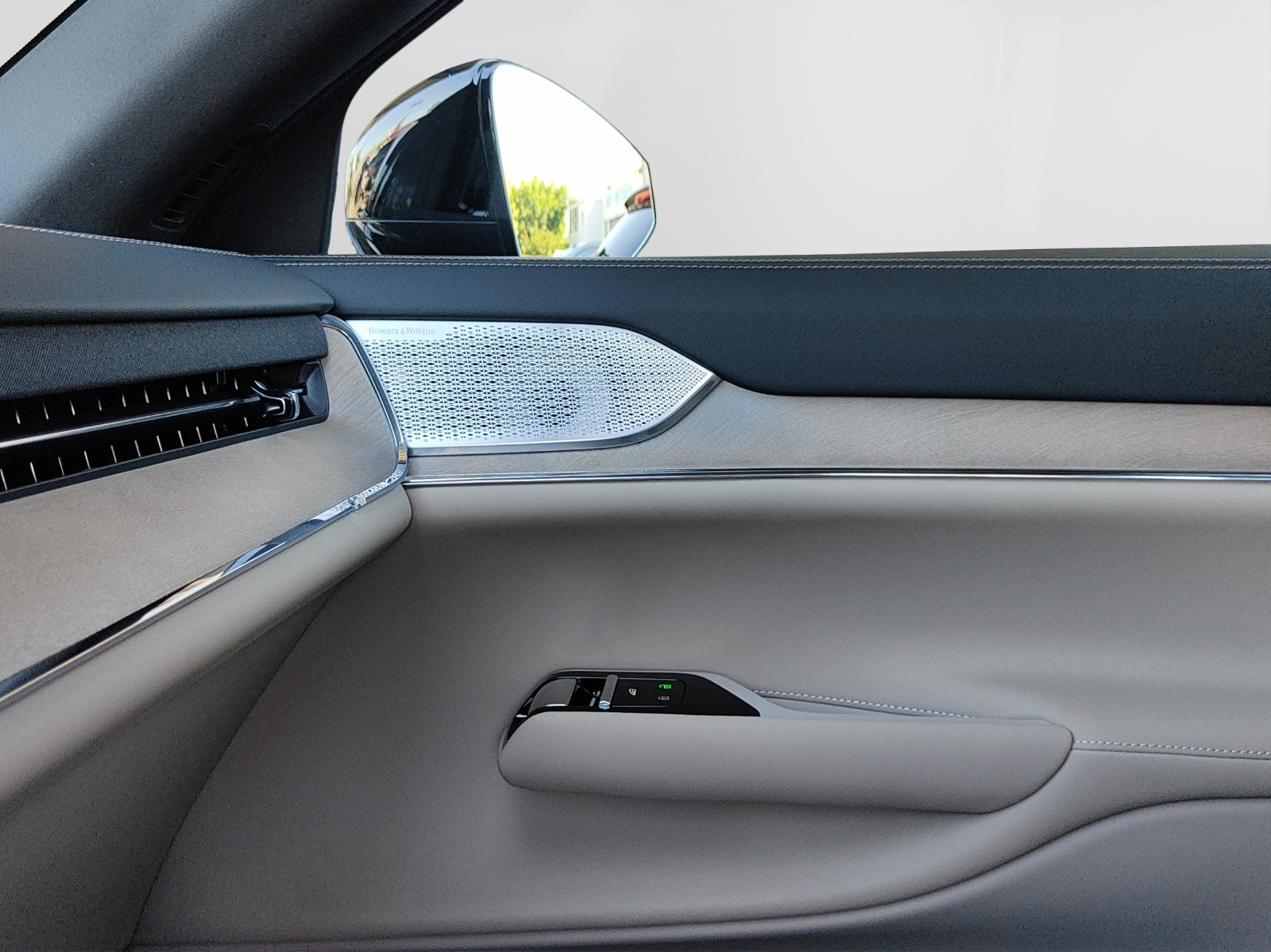 VOLVO EX90 Twin Performance Ultra AWD-image-11