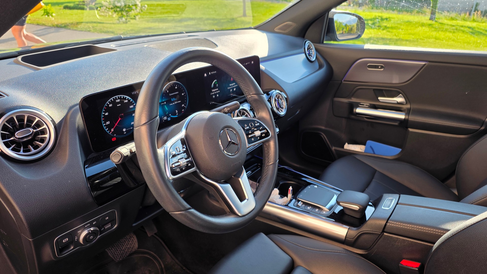 MERCEDES-BENZ GLA 200 Progressive-image-2