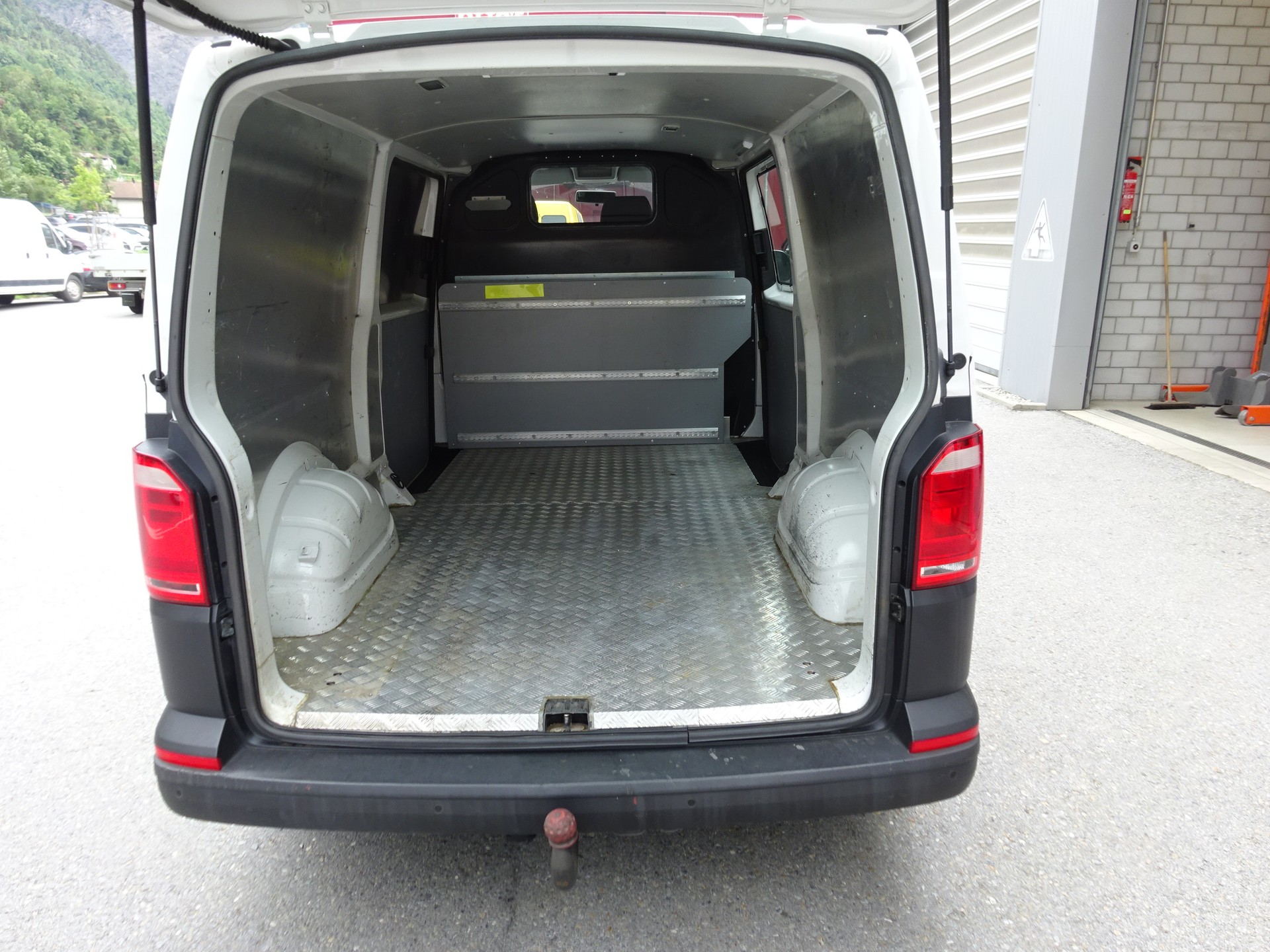 VW T6 2.0 TDI 4Motion-image-16