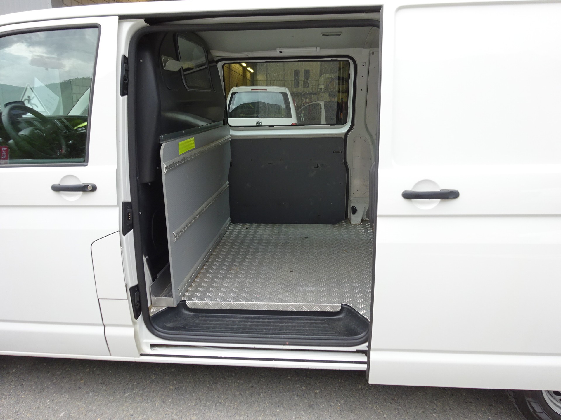 VW T6 2.0 TDI 4Motion-image-21