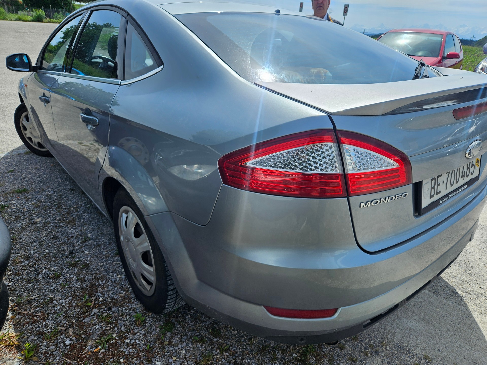 FORD Mondeo 2.0i 16V Titanium Executive-image-5