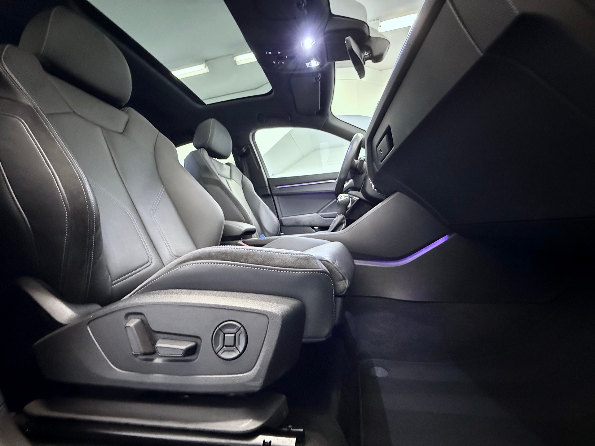 AUDI Q3 Sportback 45 TFSI S line quattro S-tronic-image-22