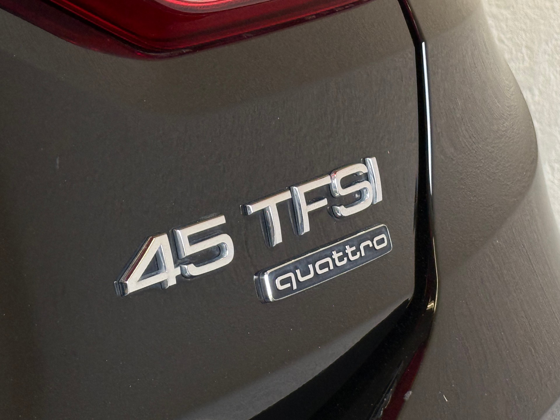 AUDI Q3 Sportback 45 TFSI S line quattro S-tronic-image-28