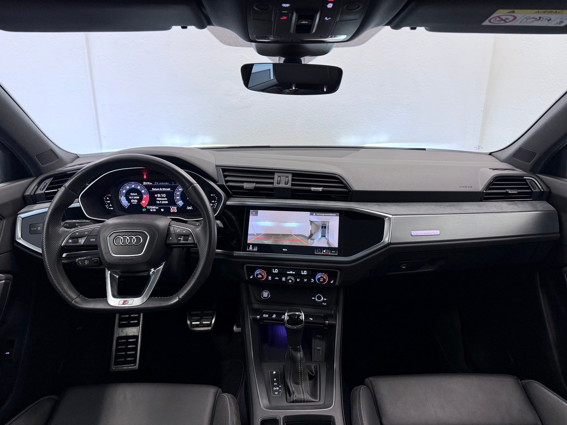 AUDI Q3 Sportback 45 TFSI S line quattro S-tronic-image-21