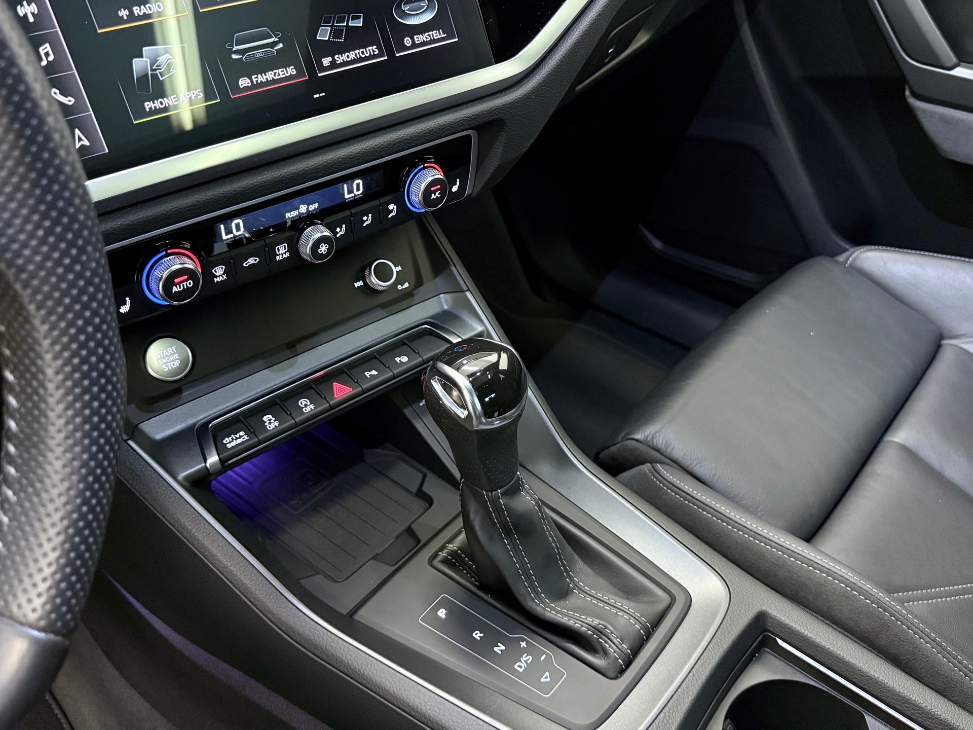 AUDI Q3 Sportback 45 TFSI S line quattro S-tronic-image-18