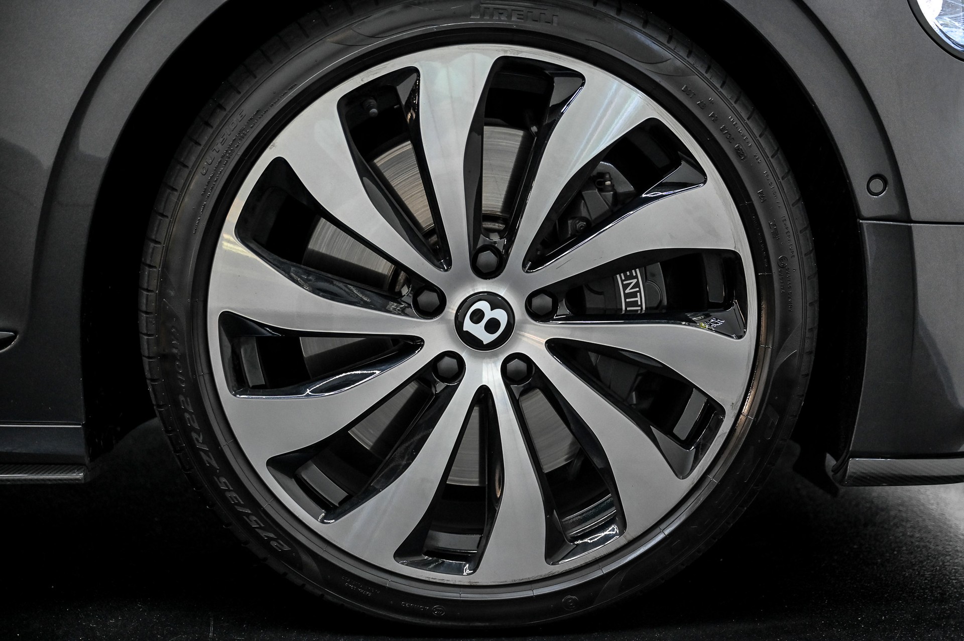 BENTLEY Flying Spur 4.0 V8 First Edition-image-14