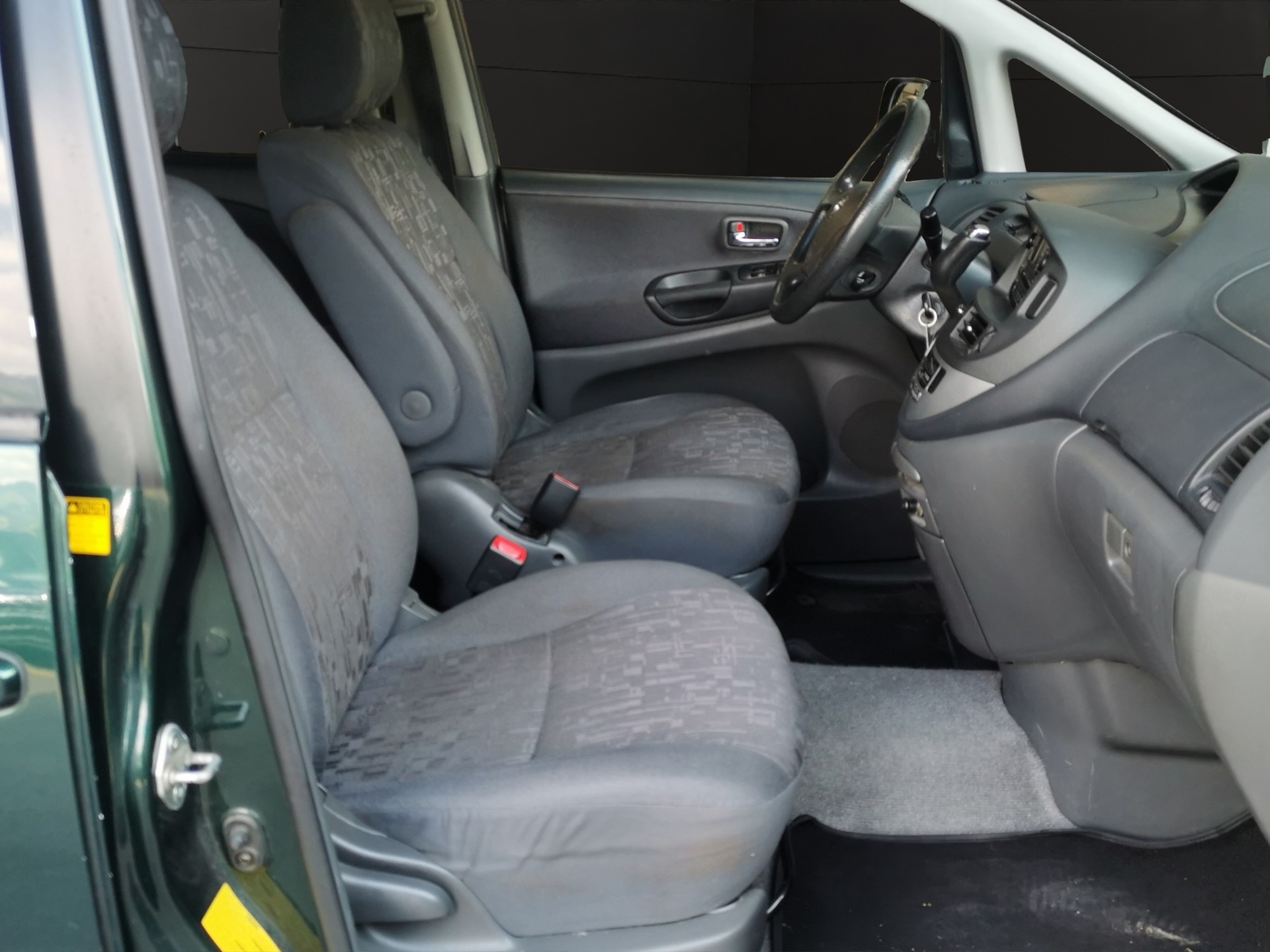 TOYOTA Previa 2.4 Linea Luna-image-13