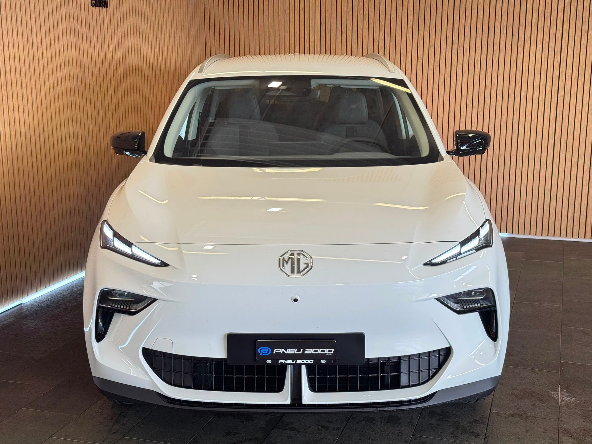 MG S5 EV 64kWh Luxury-image-1