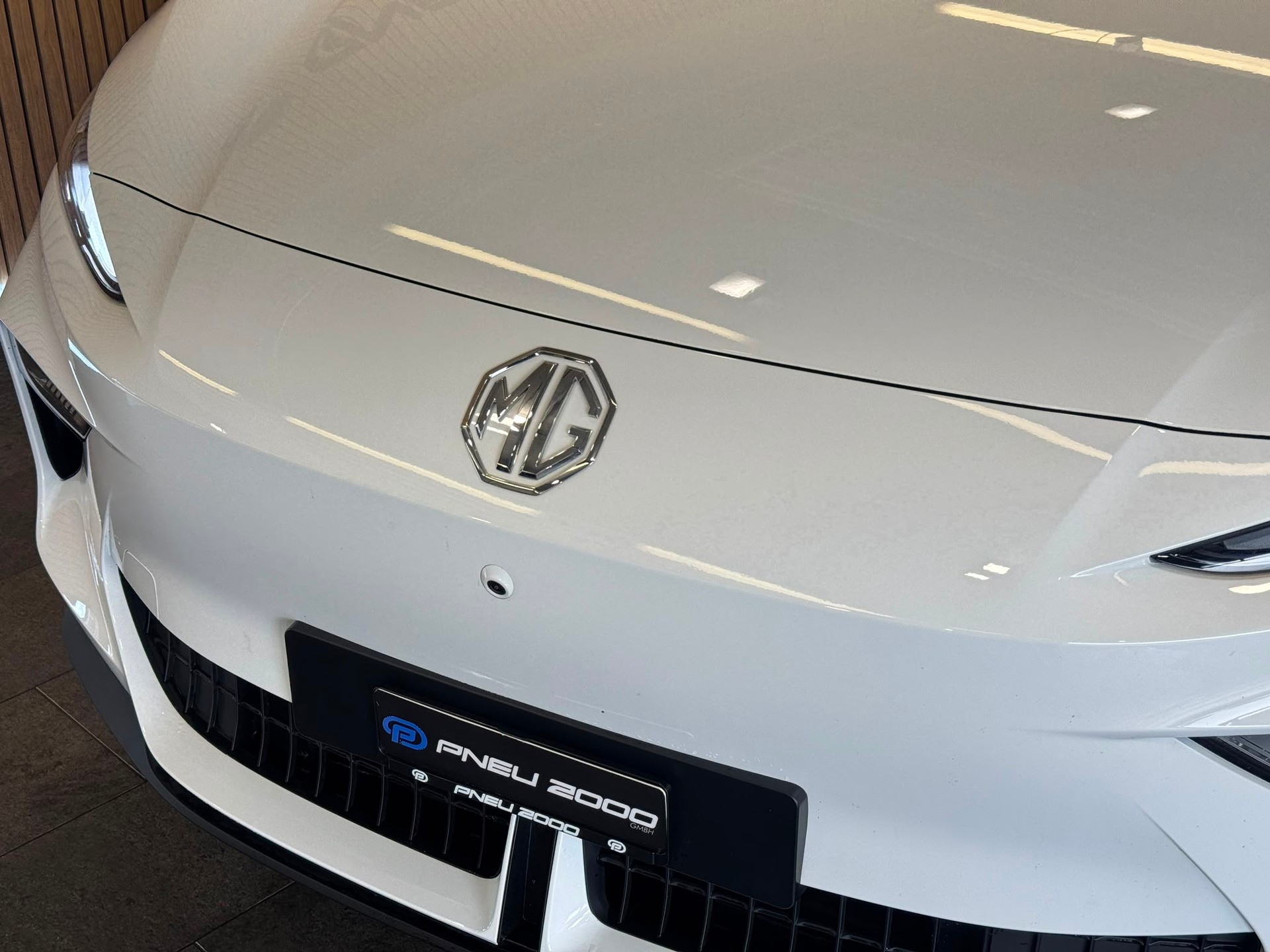 MG S5 EV 64kWh Luxury-image-2
