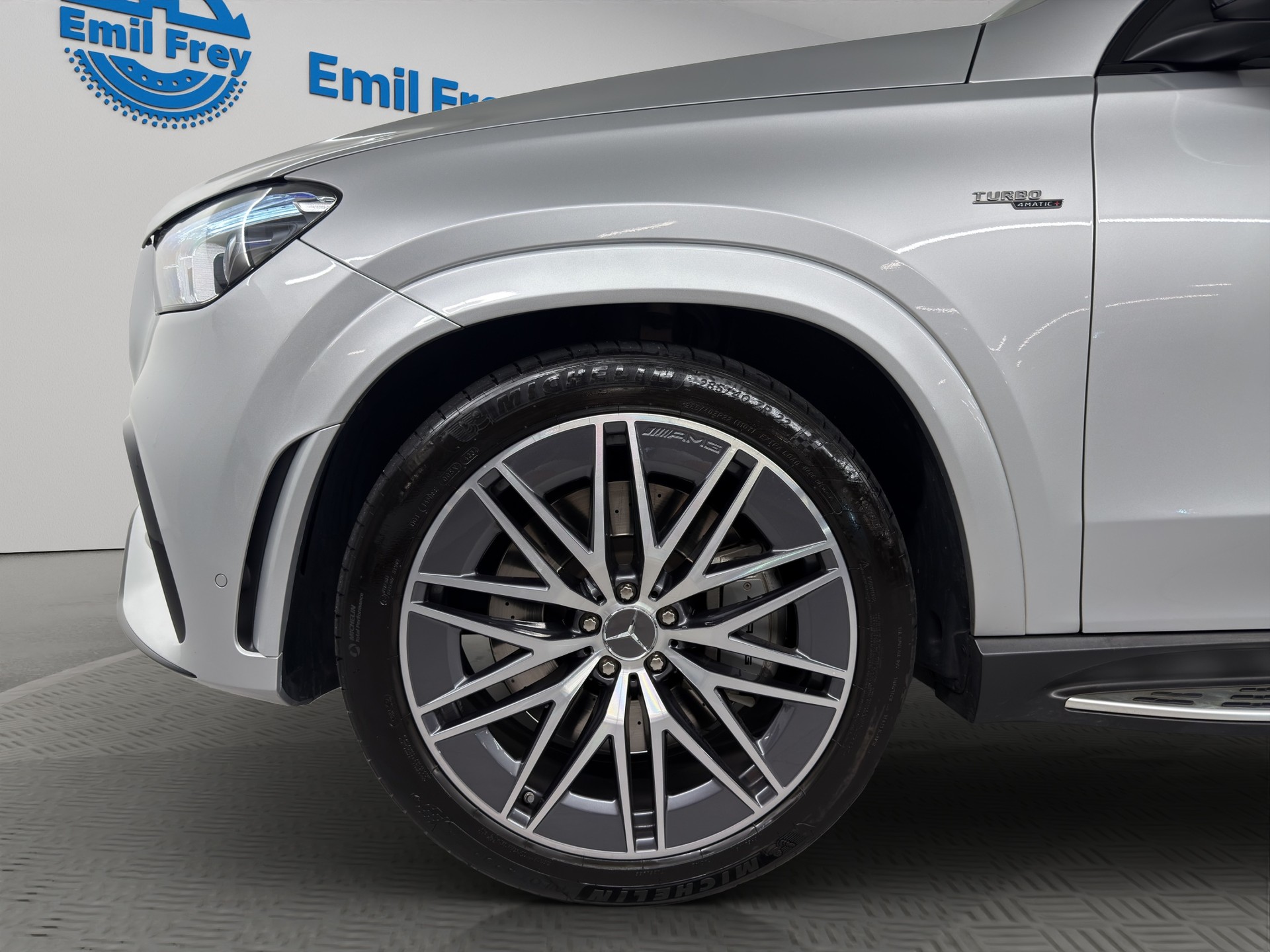 MERCEDES-BENZ GLE 450 AMG Line 4matic-image-3