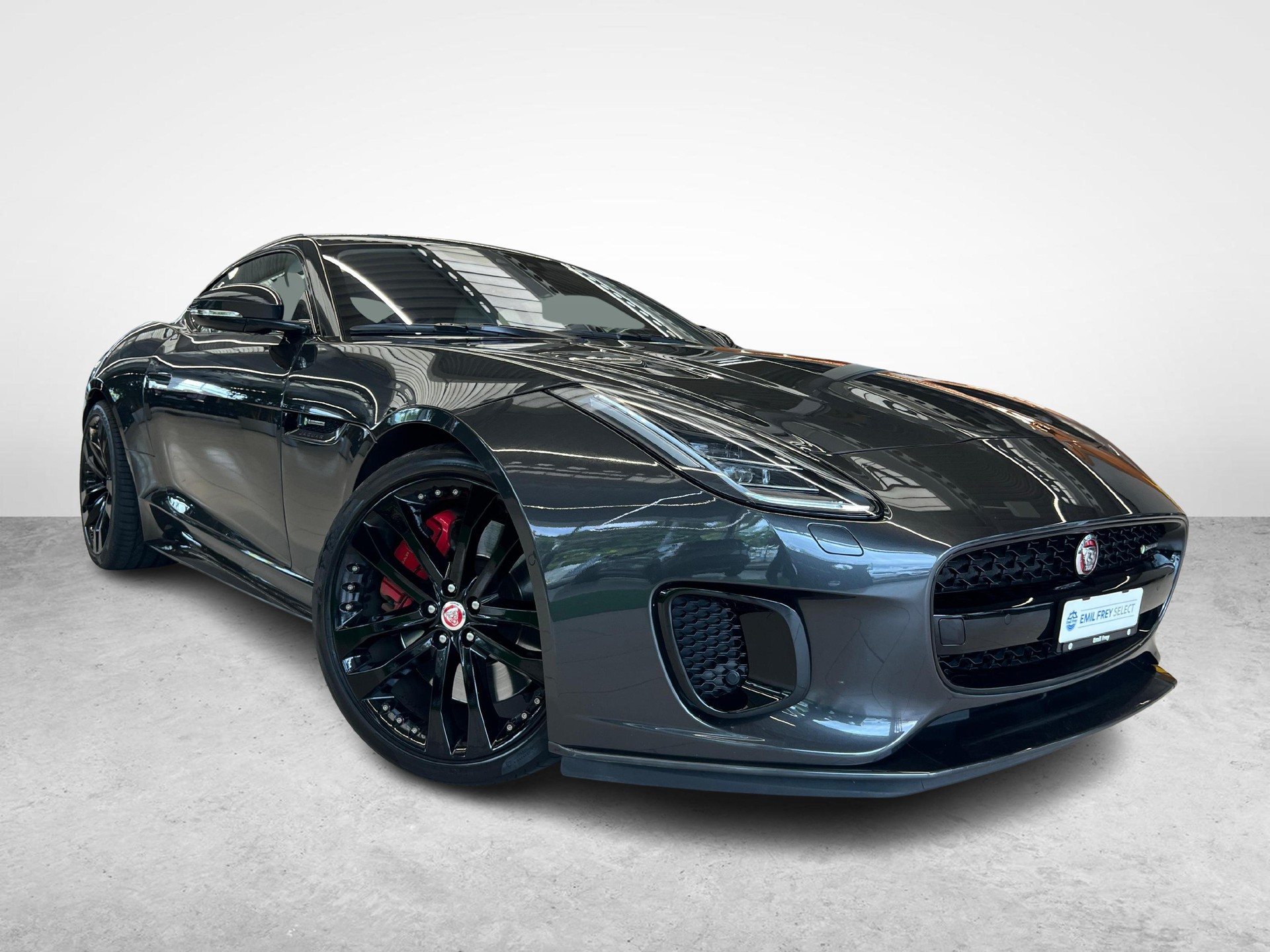 JAGUAR F-Type Coupé 3.0 V6 R-Dynamic AWD-image-11