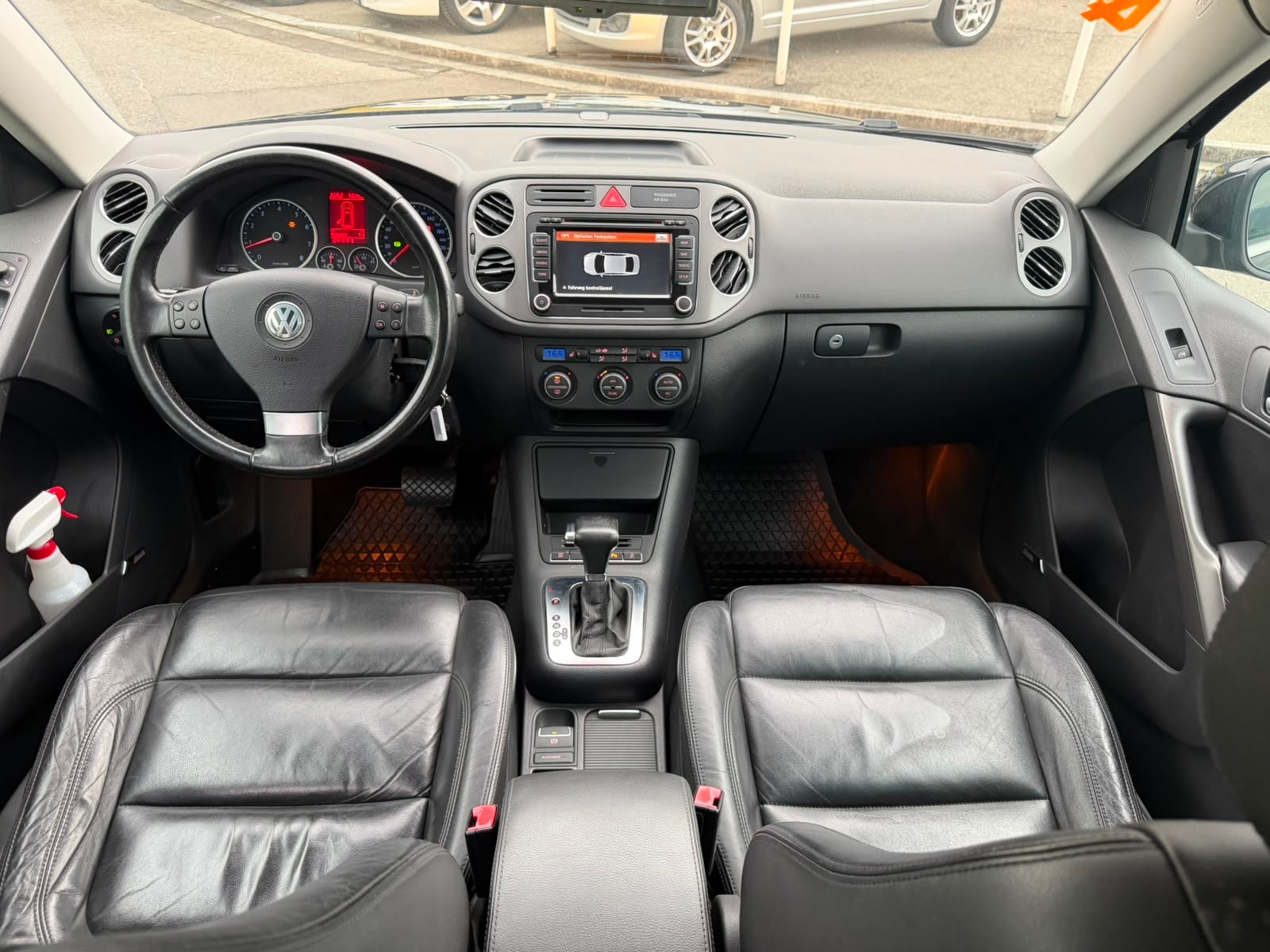 VW Tiguan 2.0 TSI Sport&Style-image-10