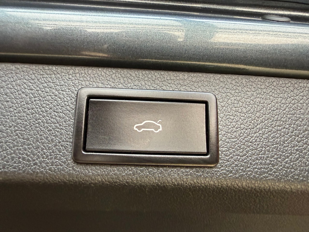 SKODA Superb Combi 2.0 TDi Style 4x4 DSG-image-18
