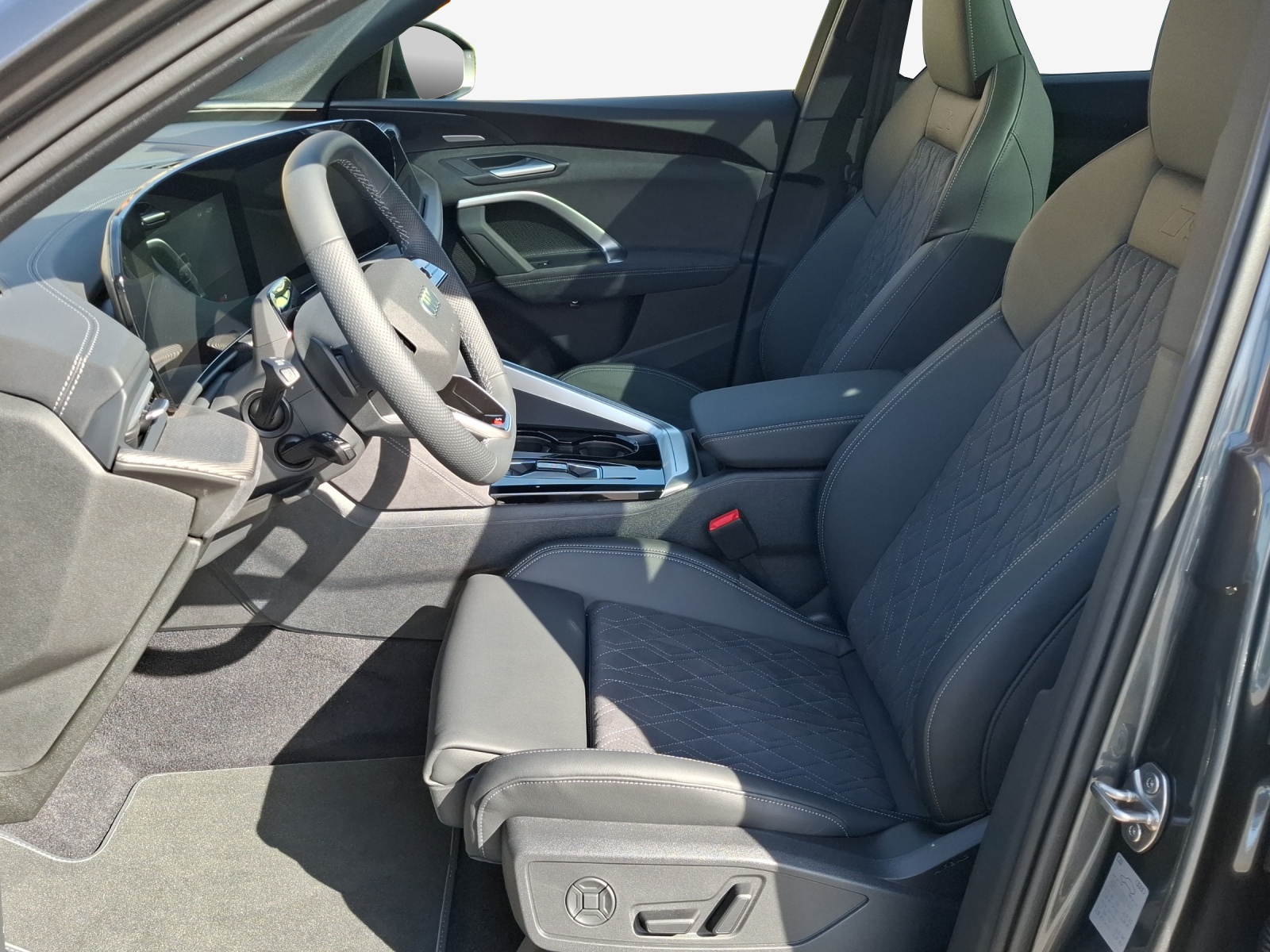 AUDI SQ5 TFSI quattro S-tronic-image-7