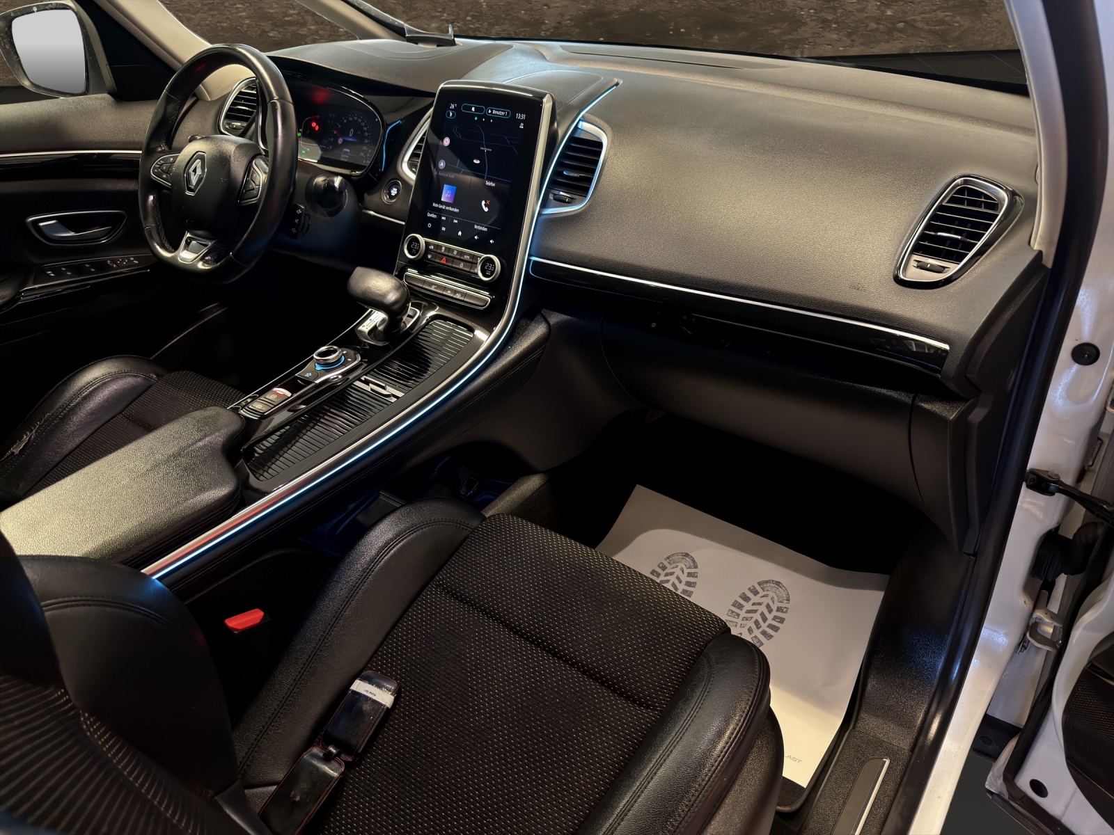 RENAULT Espace 2.0 dCi Intens EDC 6-image-10