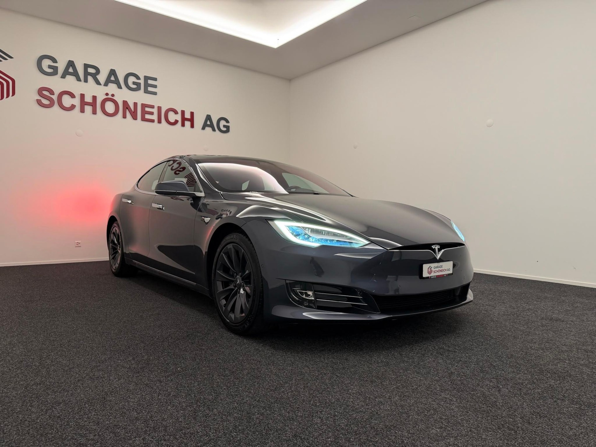 TESLA Model S 75 D-image-2