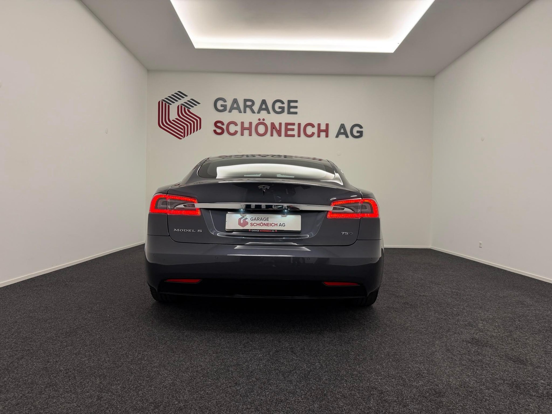 TESLA Model S 75 D-image-5