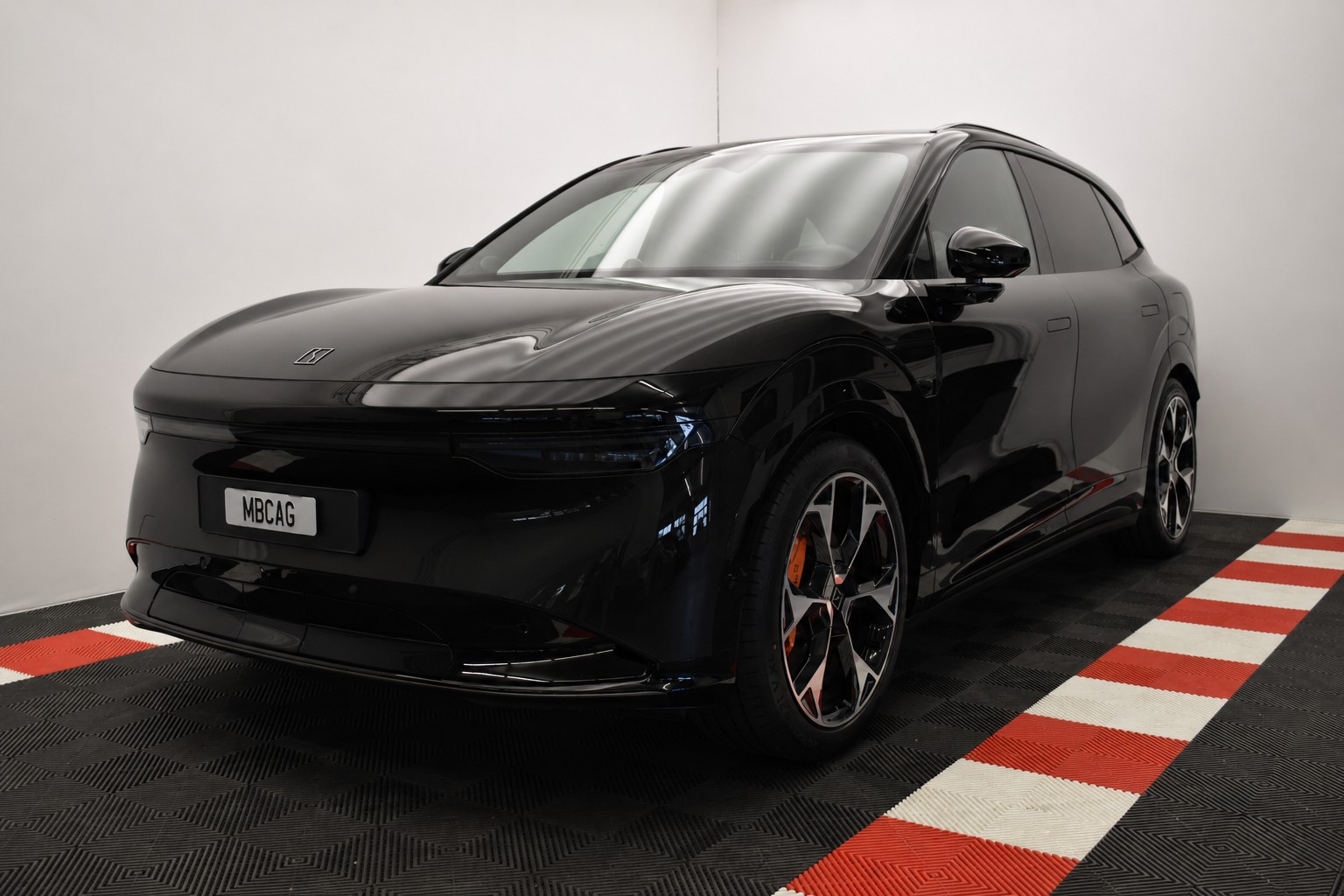 ZEEKR 7X 100kWh Privilege AWD "Onyx Black"-image-1