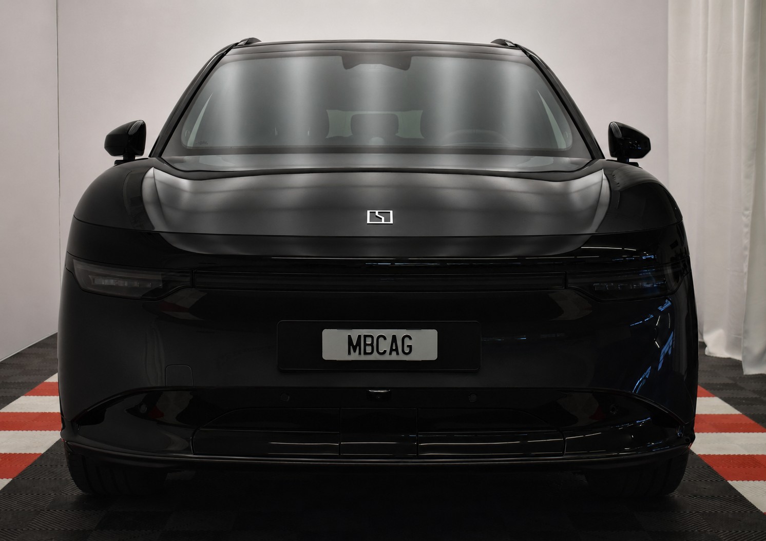 ZEEKR 7X 100kWh Privilege AWD "Onyx Black"-image-2