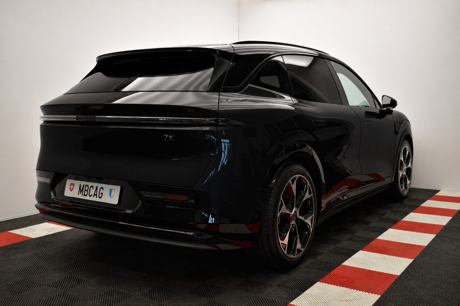 ZEEKR 7X 100kWh Privilege AWD "Onyx Black"-image-8