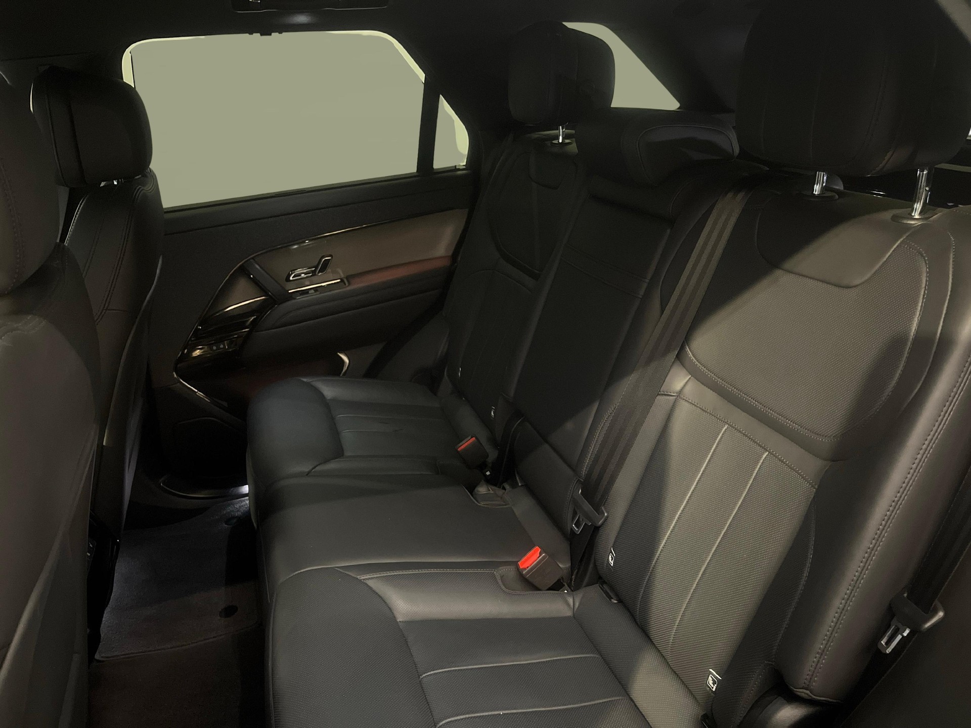 LAND ROVER Range Rover Sport 3.0 TD6 300 SE Dynamic-image-10