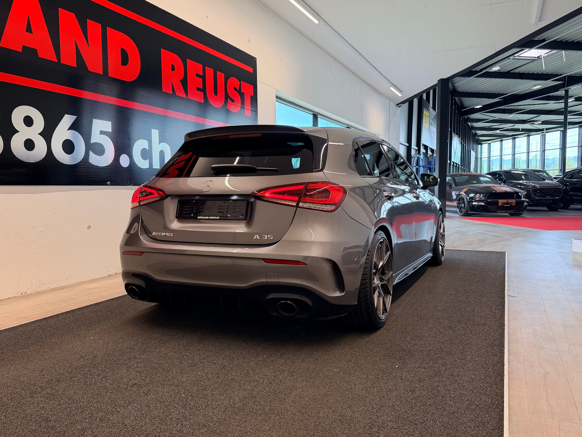 MERCEDES-BENZ A 35 AMG 4Matic Speedshift-image-5
