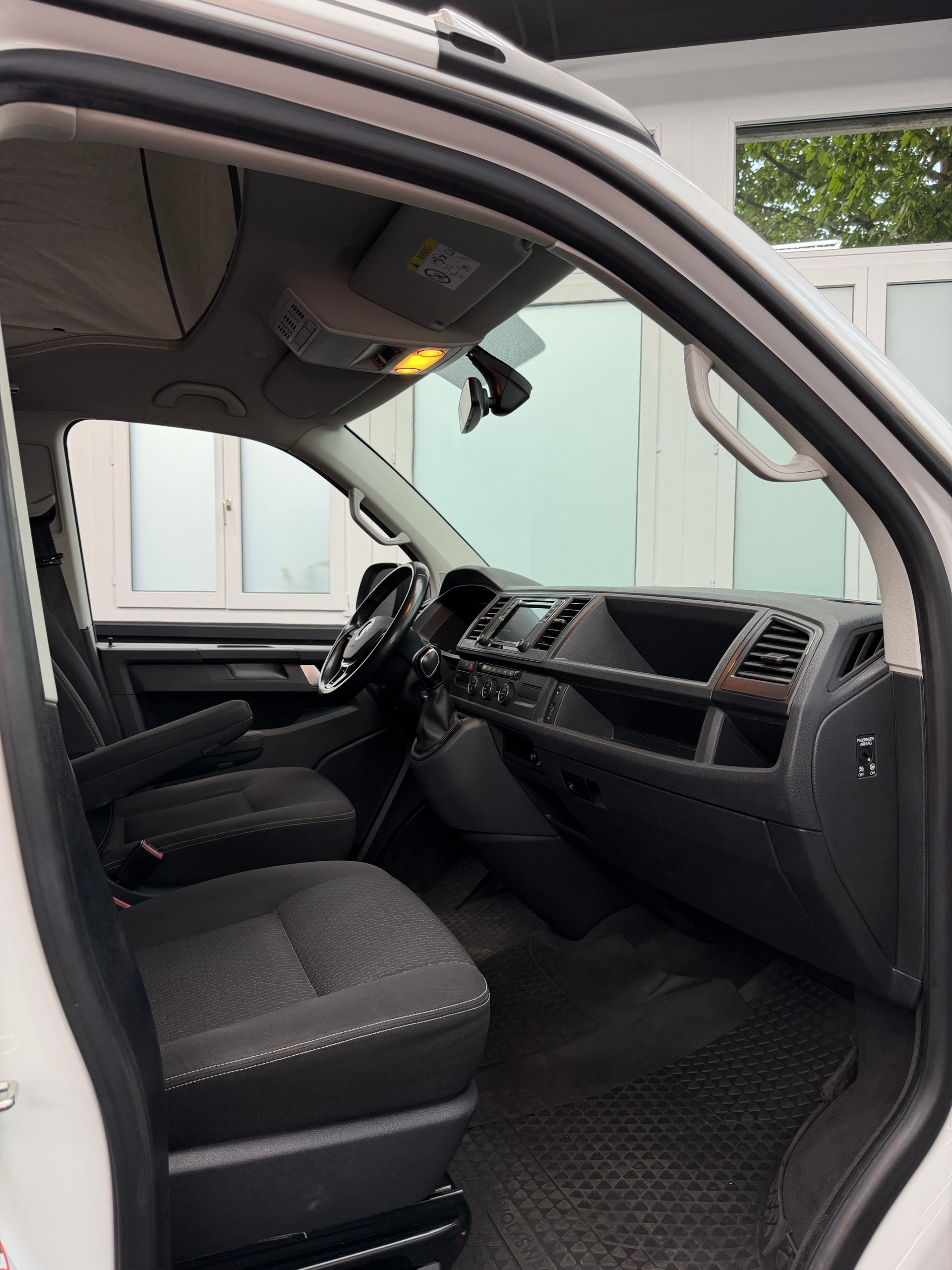 VW T6 California 2.0 TDI Beach Liberty DSG-image-9
