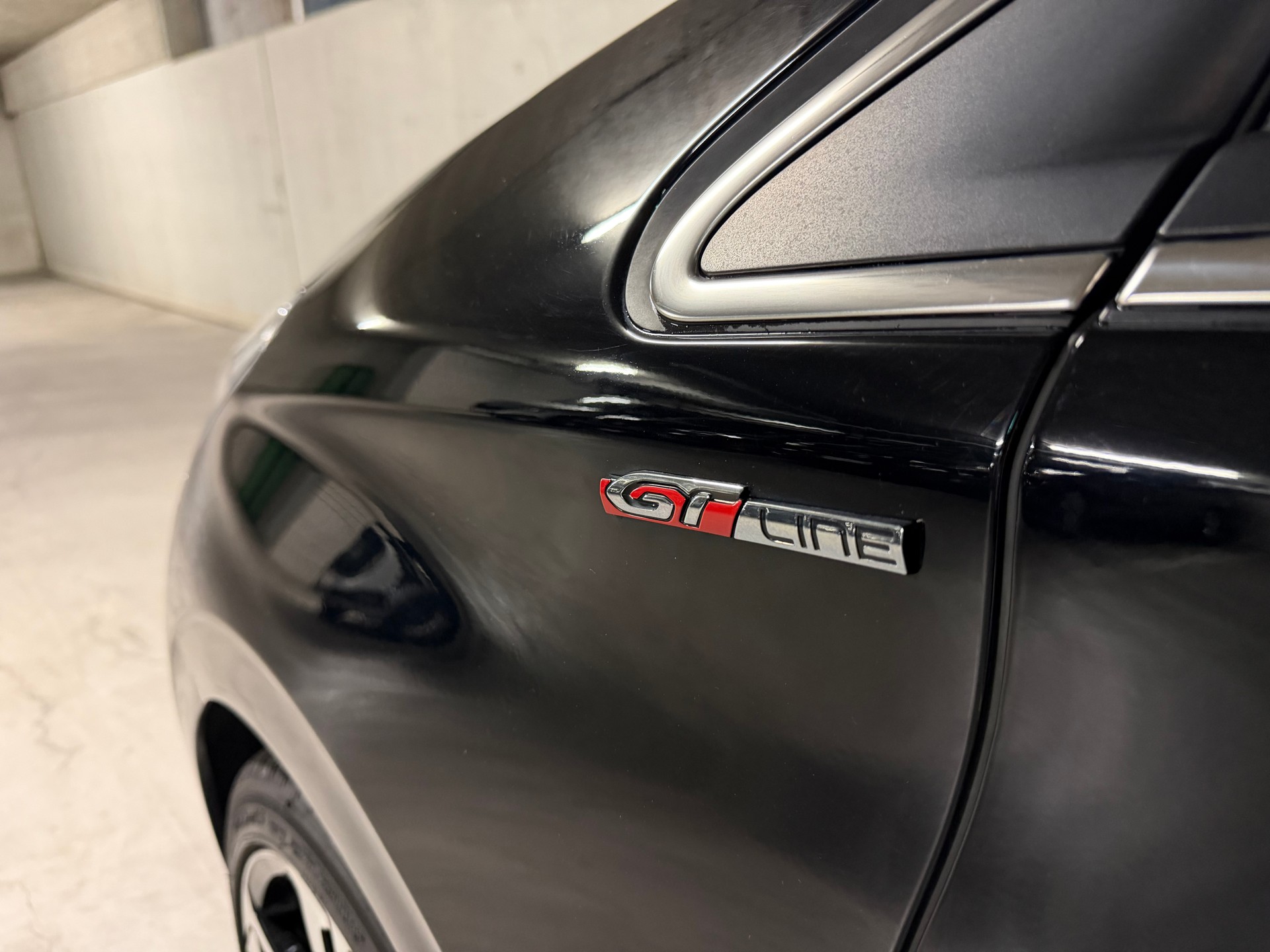 PEUGEOT 208 1.2 PureTech GT Line Panorama Leder Kamera DAB-image-16