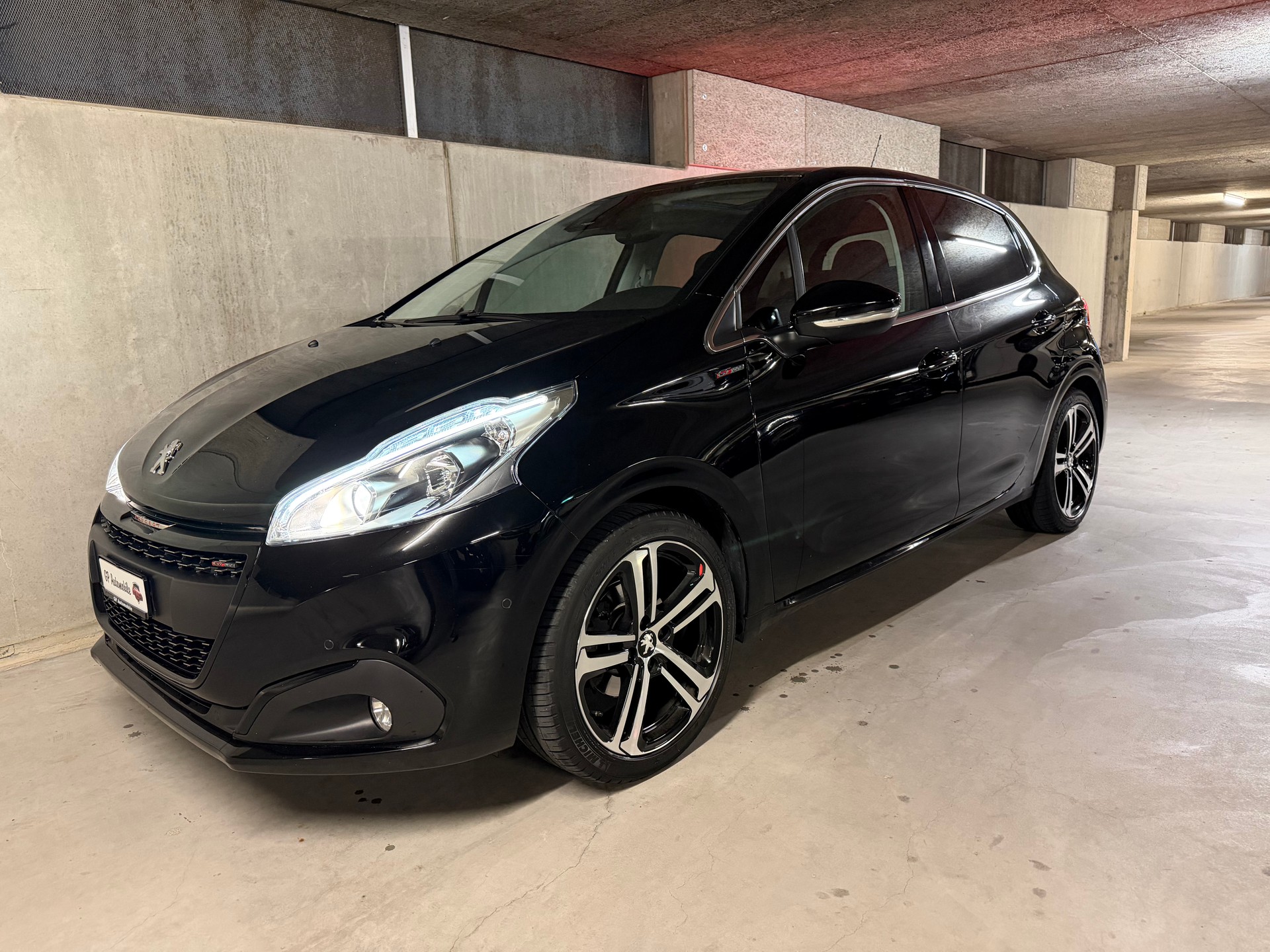 PEUGEOT 208 1.2 PureTech GT Line Panorama Leder Kamera DAB-image-7