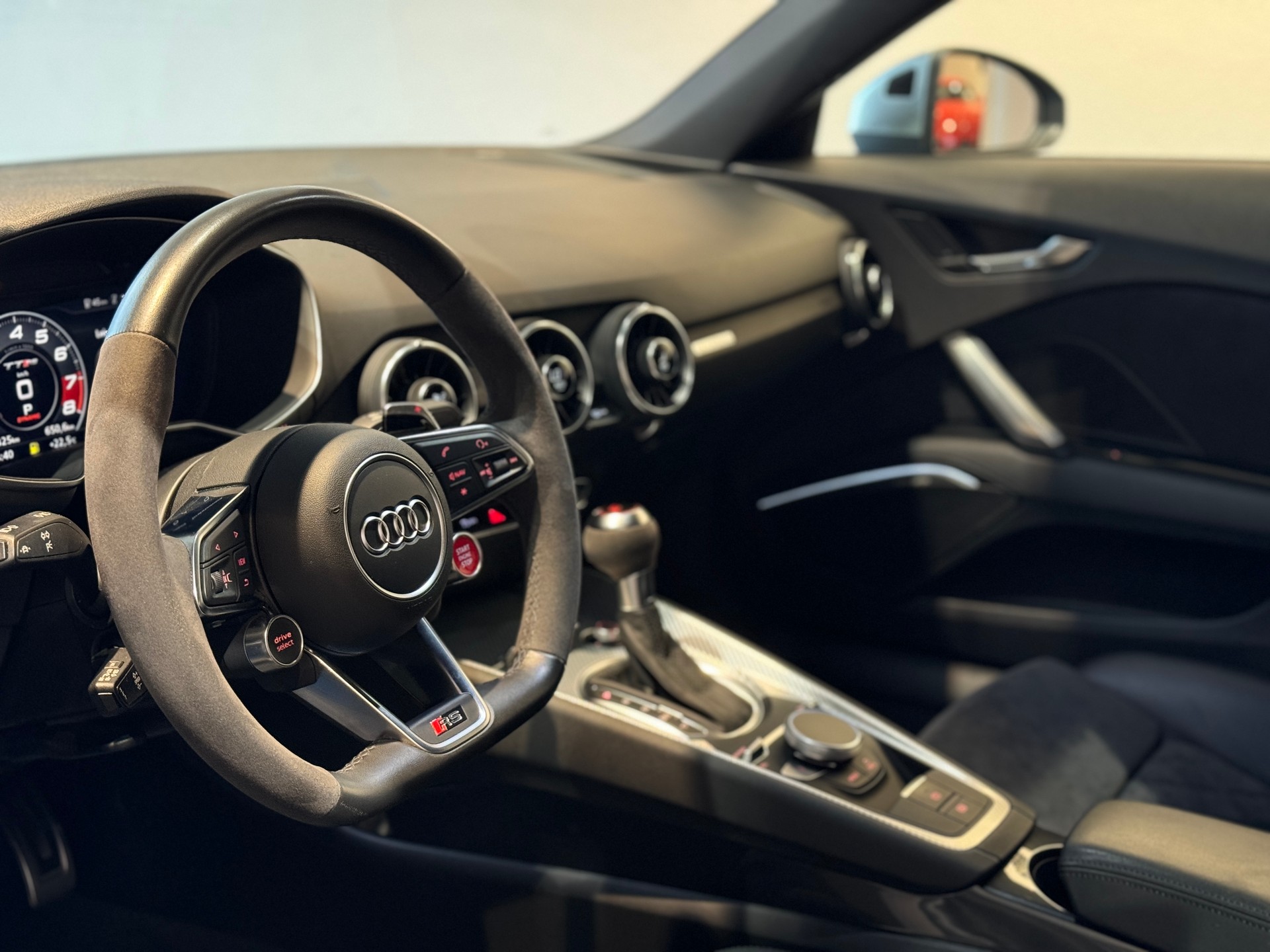 AUDI TT Coupé TTRS quattro S-tronic TURBO BLAU-image-15