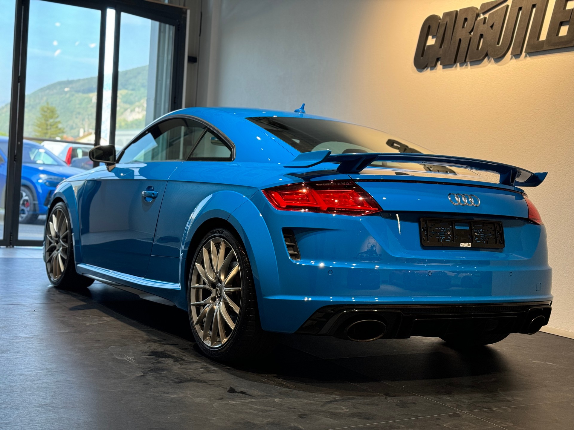 AUDI TT Coupé TTRS quattro S-tronic TURBO BLAU-image-11