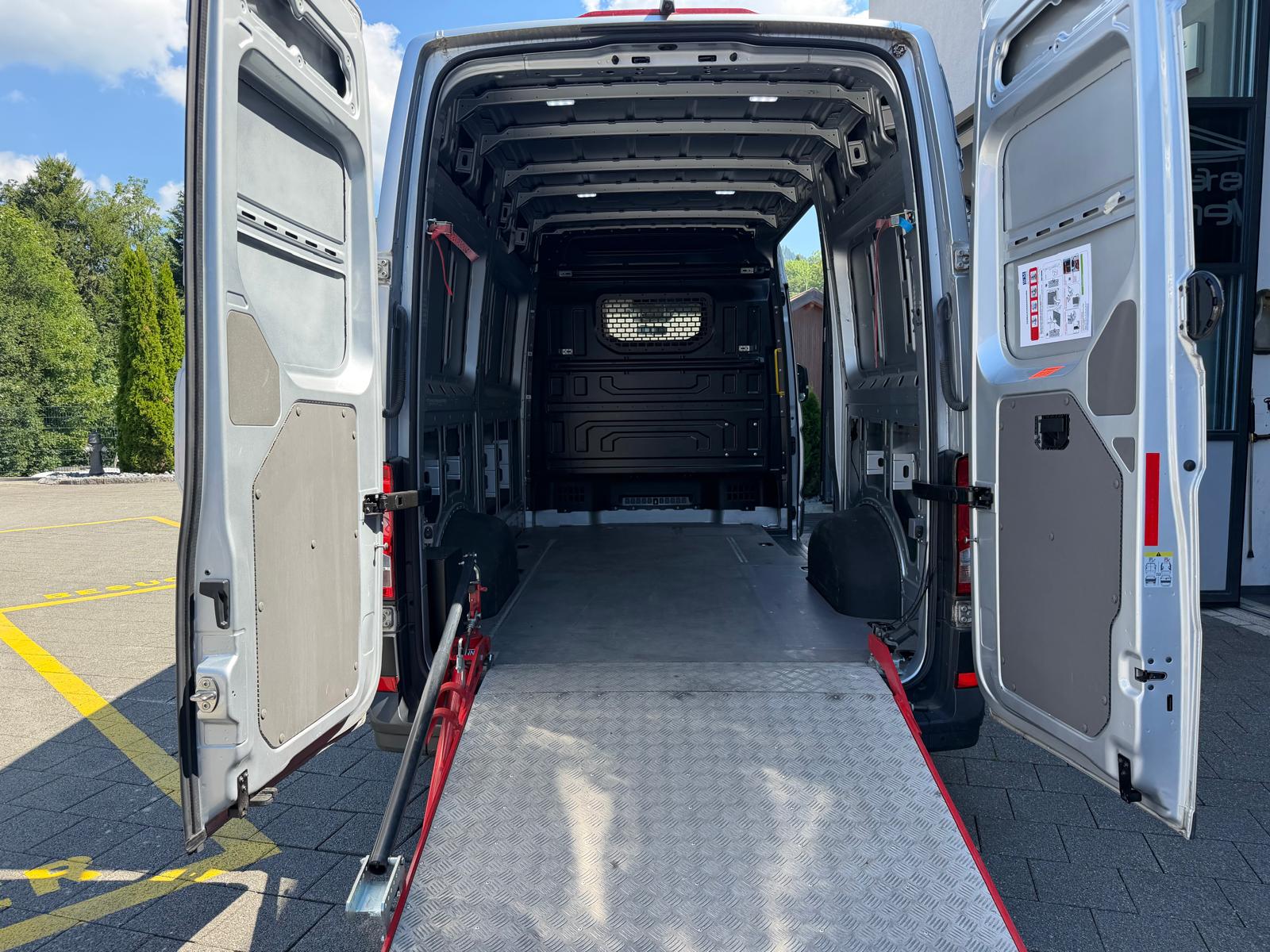 VW Crafter 35 2.0 BiTDI L3 A-image-21