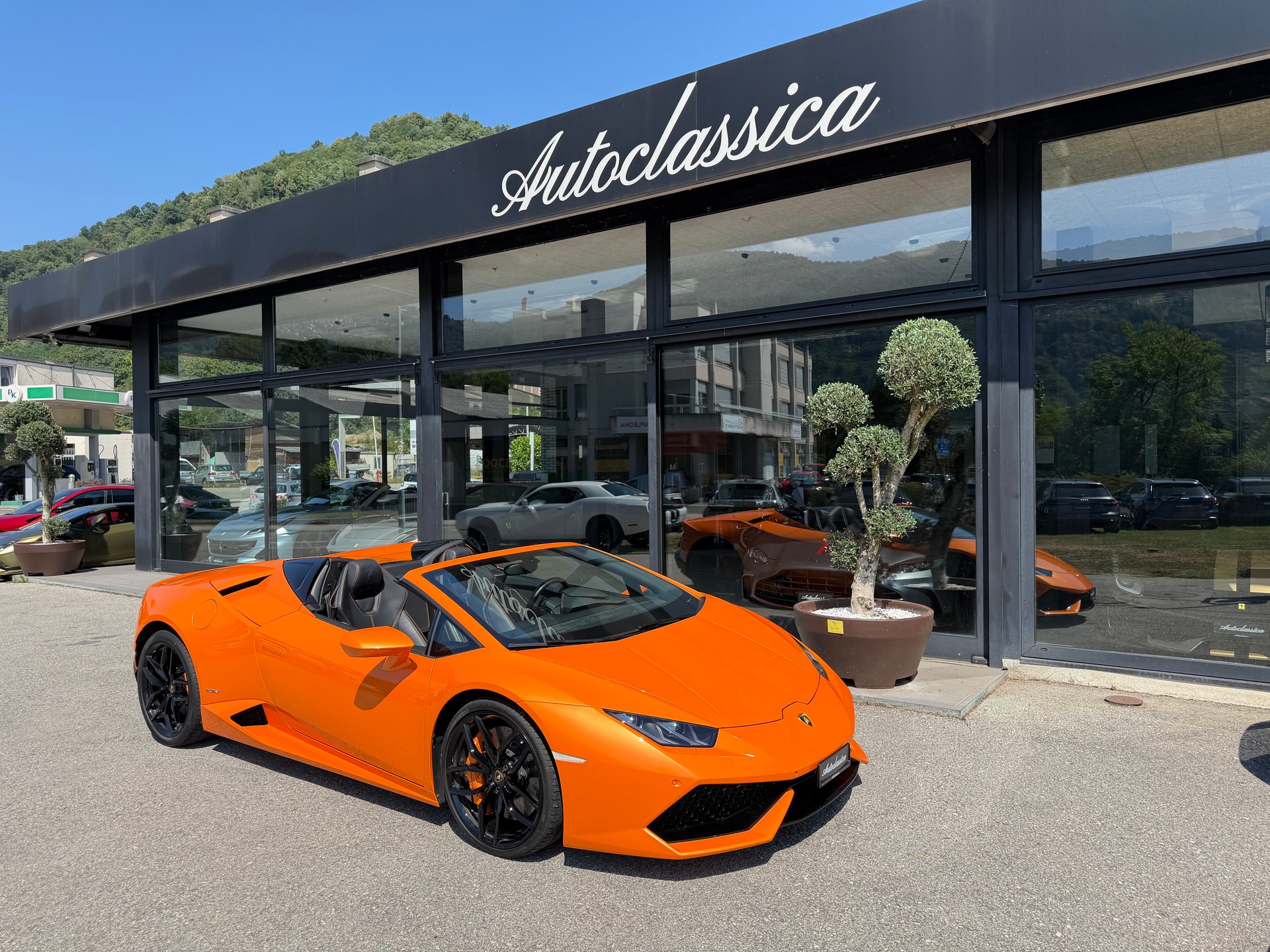 LAMBORGHINI Huracan LP610-4 Spyder DCT-image-5