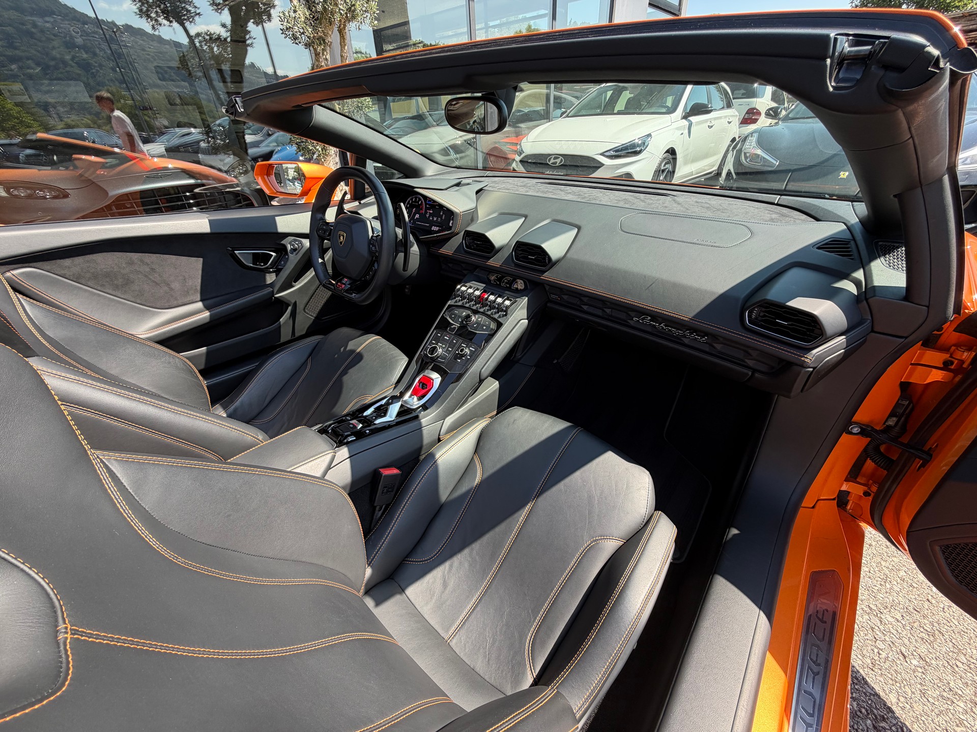 LAMBORGHINI Huracan LP610-4 Spyder DCT-image-13