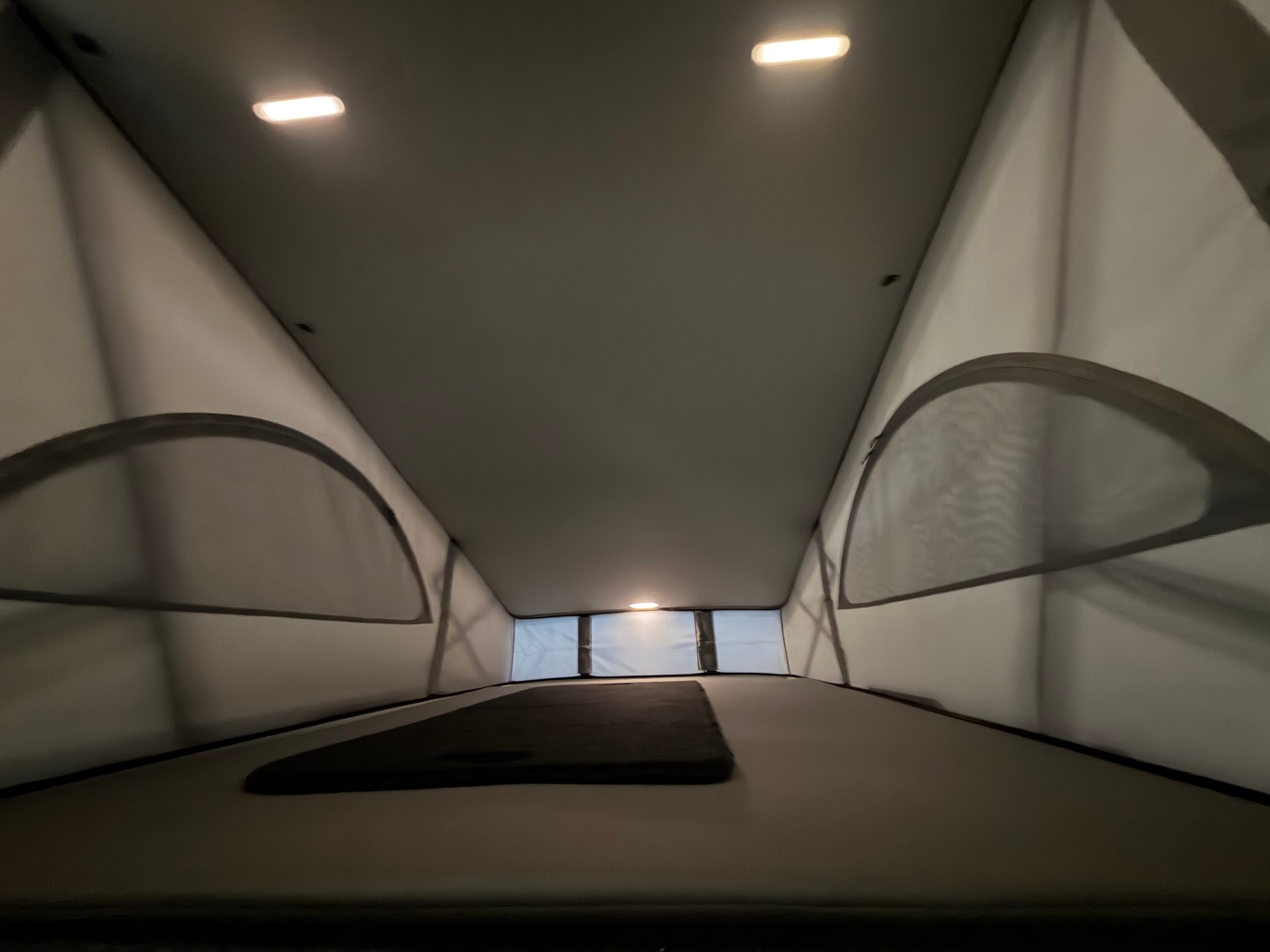 VW T6 California 2.0 TDI Ocean GREY 4Motion DSG-image-22