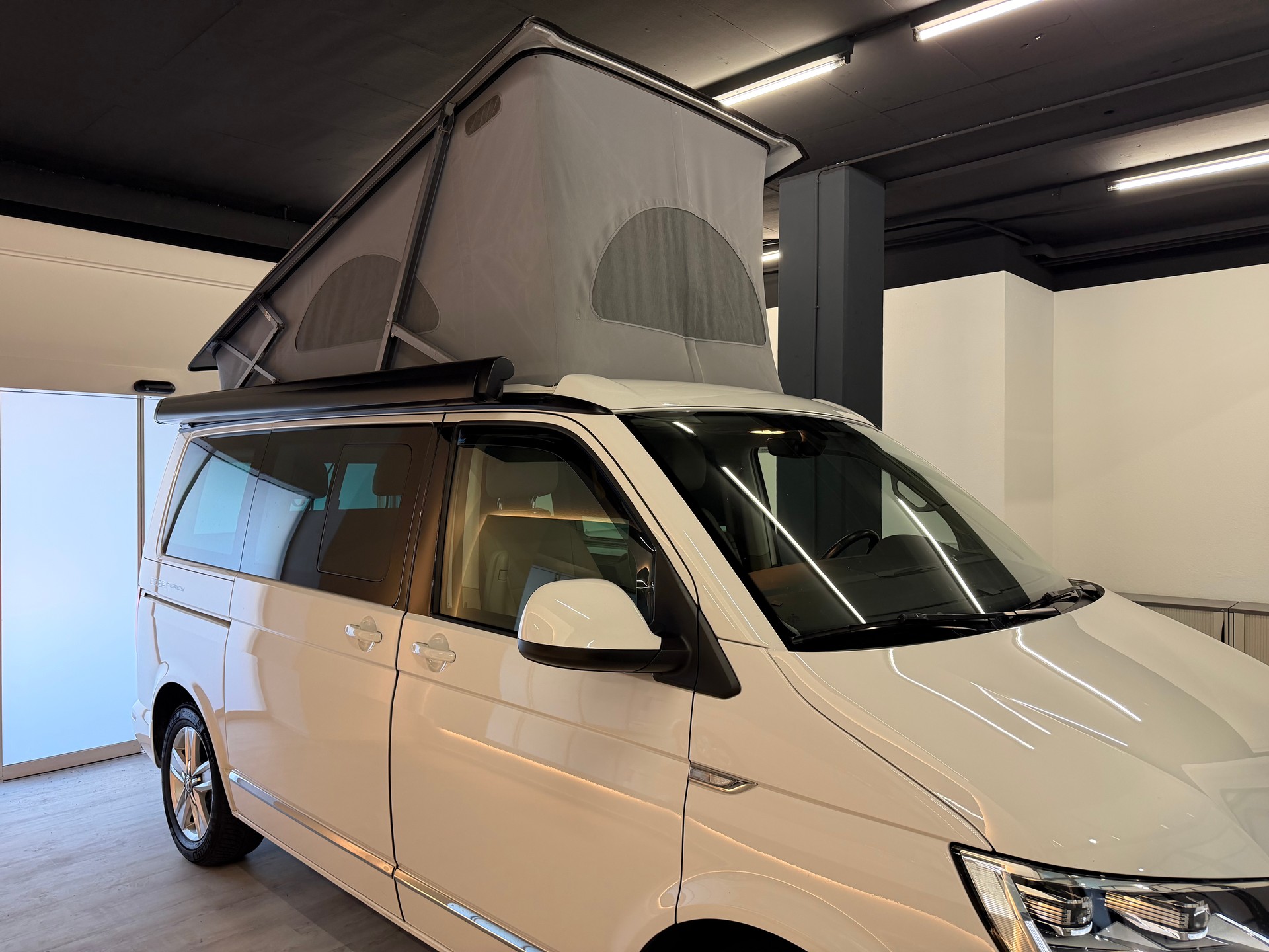 VW T6 California 2.0 TDI Ocean GREY 4Motion DSG-image-12