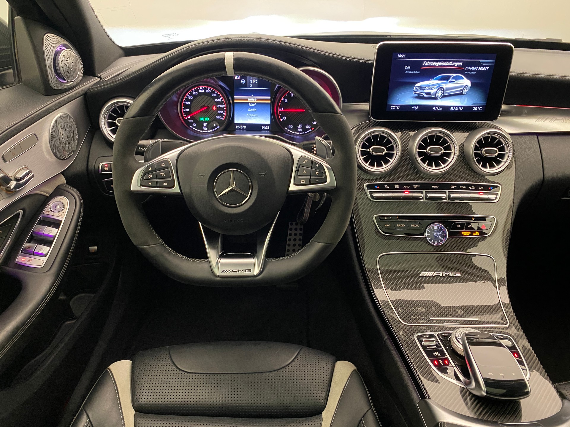 MERCEDES-BENZ C 63 S AMG Speedshift-image-8