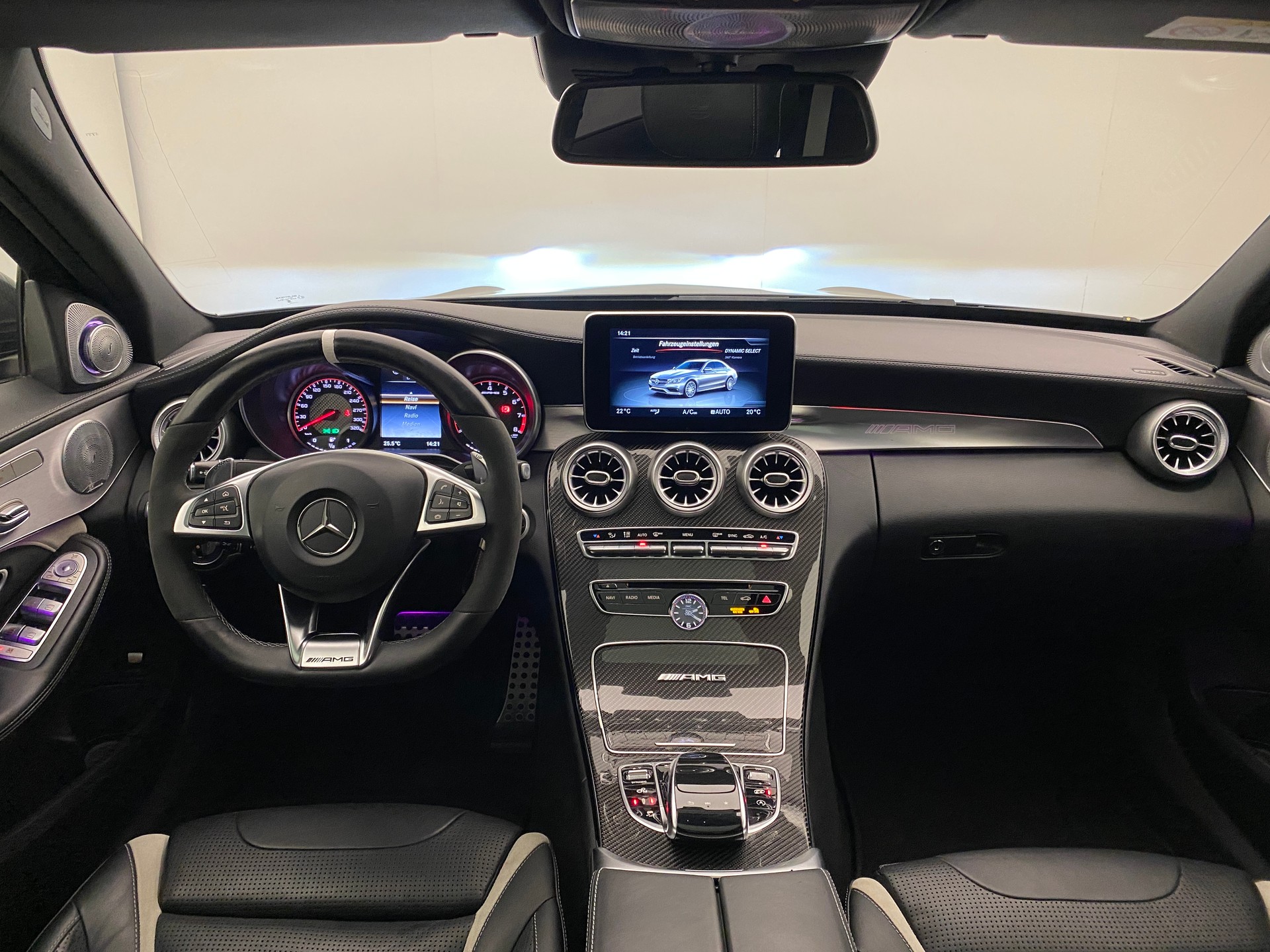 MERCEDES-BENZ C 63 S AMG Speedshift-image-7