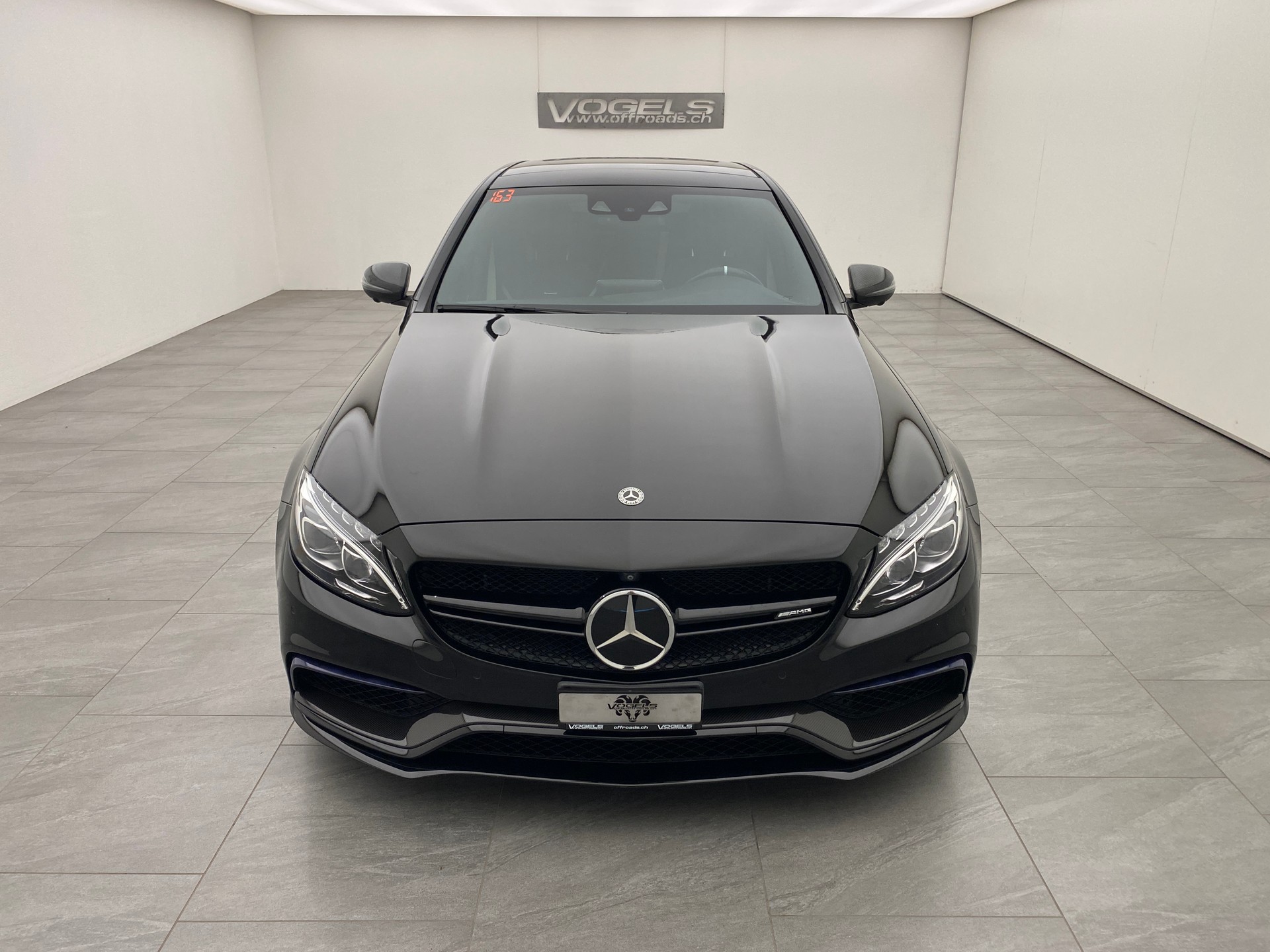 MERCEDES-BENZ C 63 S AMG Speedshift-showroom-element-1