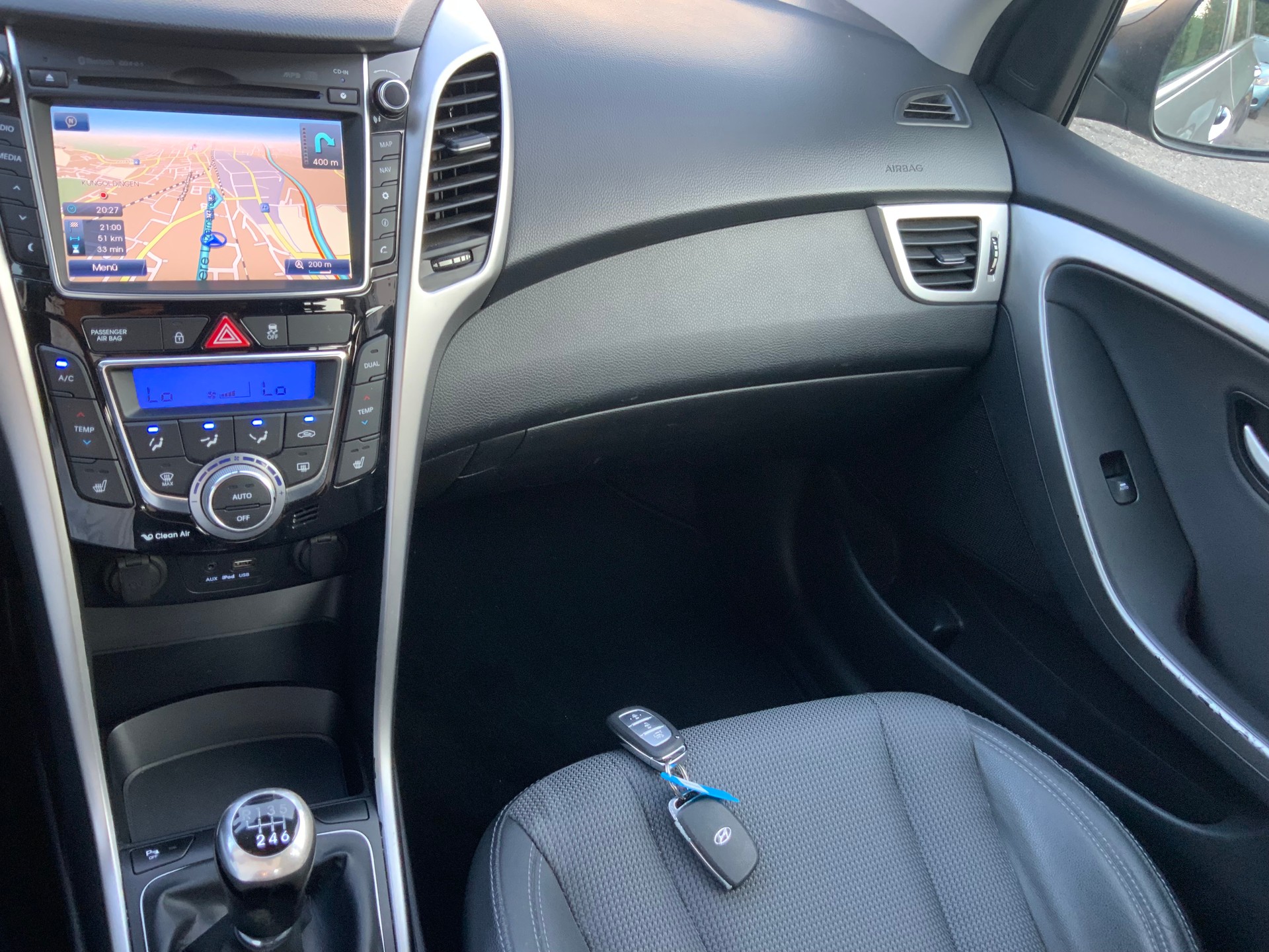 HYUNDAI Hyundai i30 CRDI-image-10