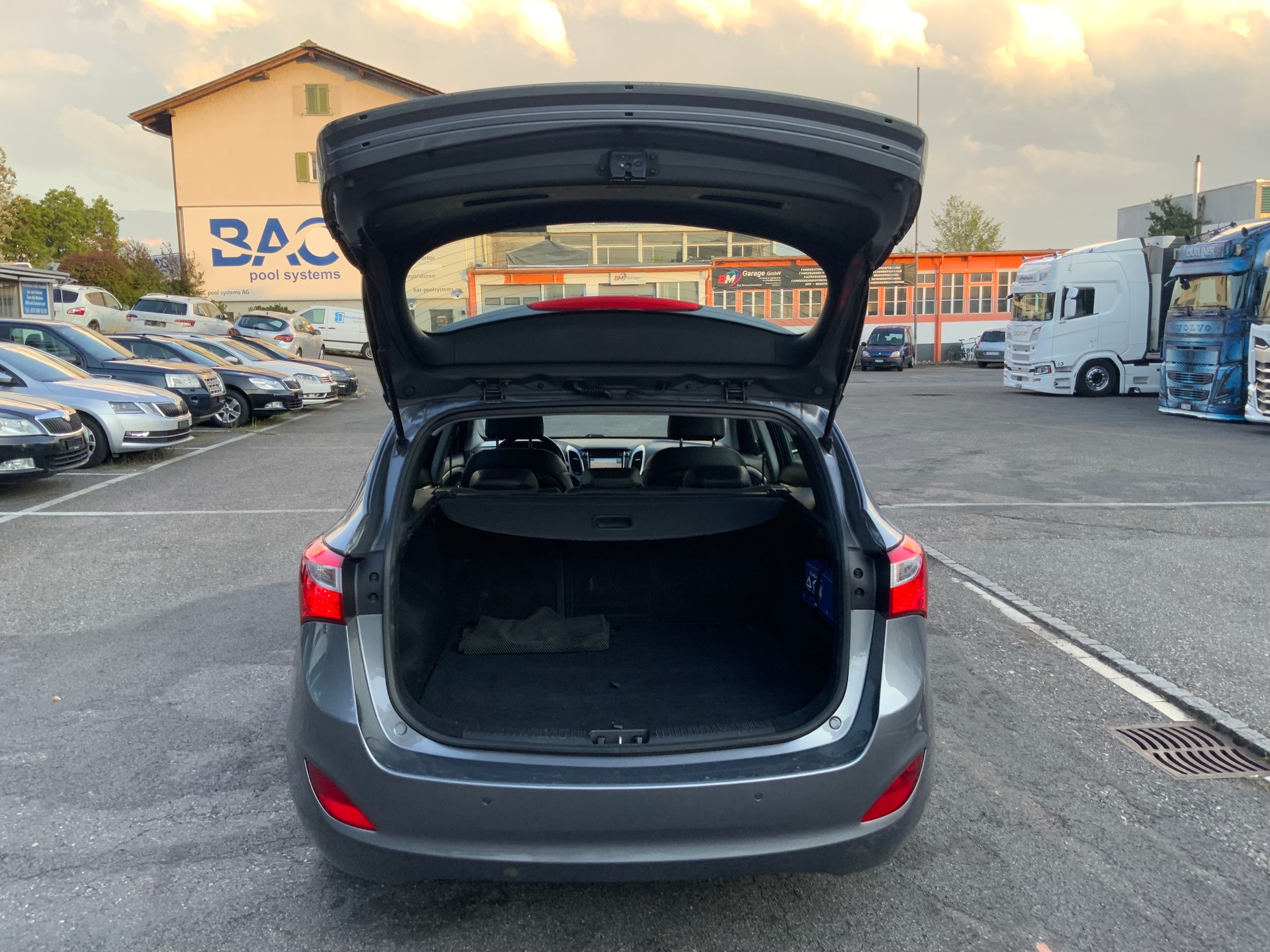 HYUNDAI Hyundai i30 CRDI-image-7