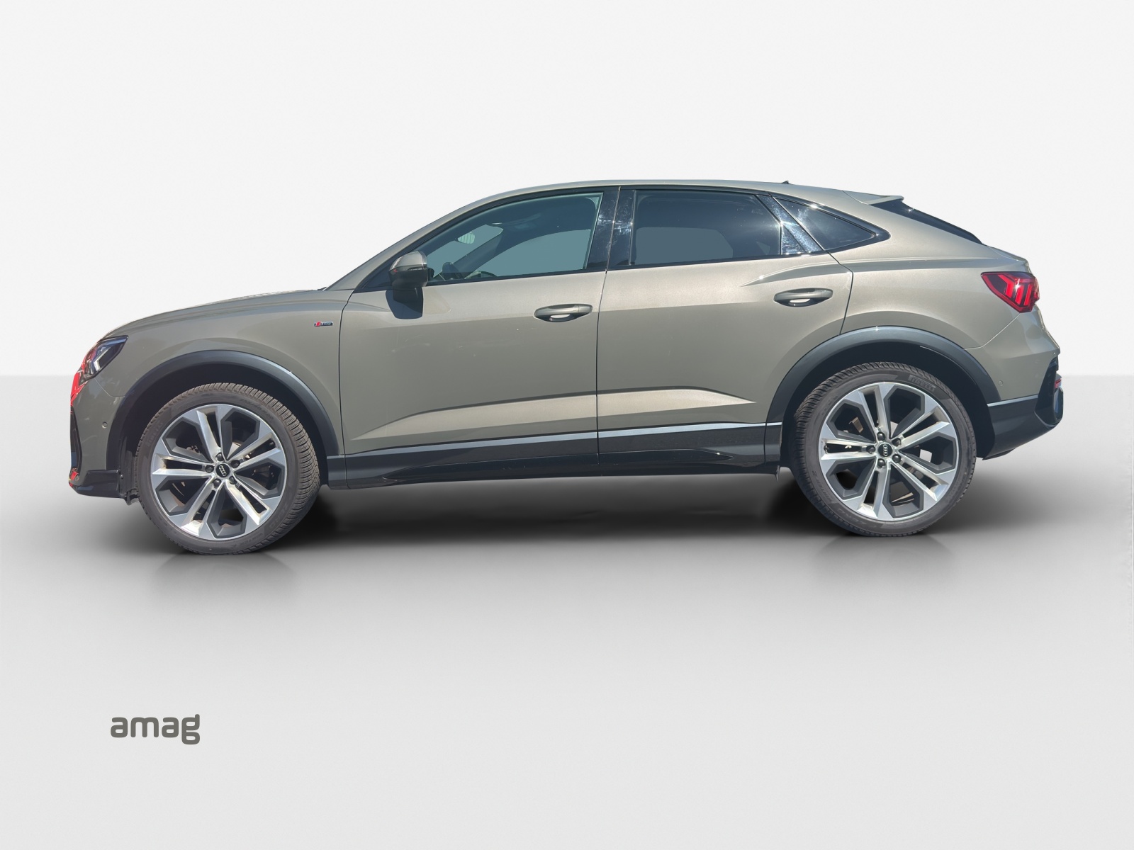 AUDI Q3 Sportback 45 TFSI S line quattro S-tronic-image-1