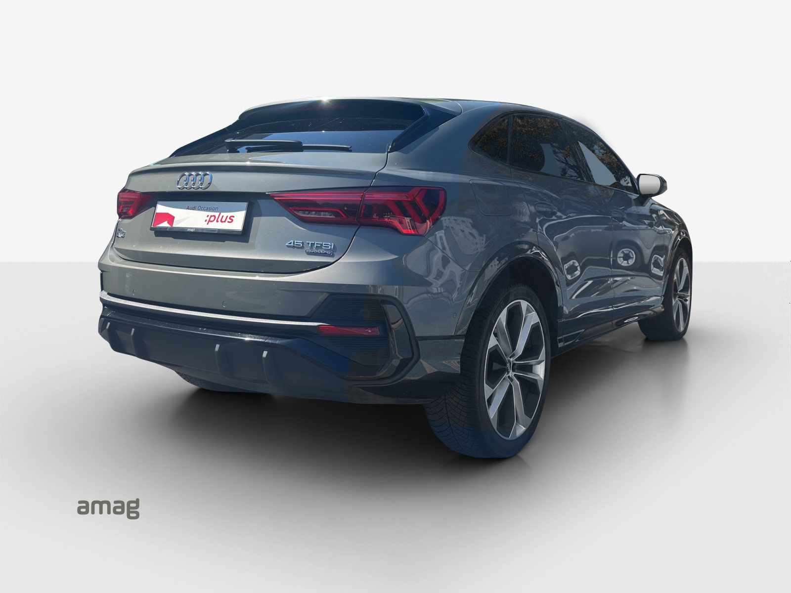 AUDI Q3 Sportback 45 TFSI S line quattro S-tronic-image-4