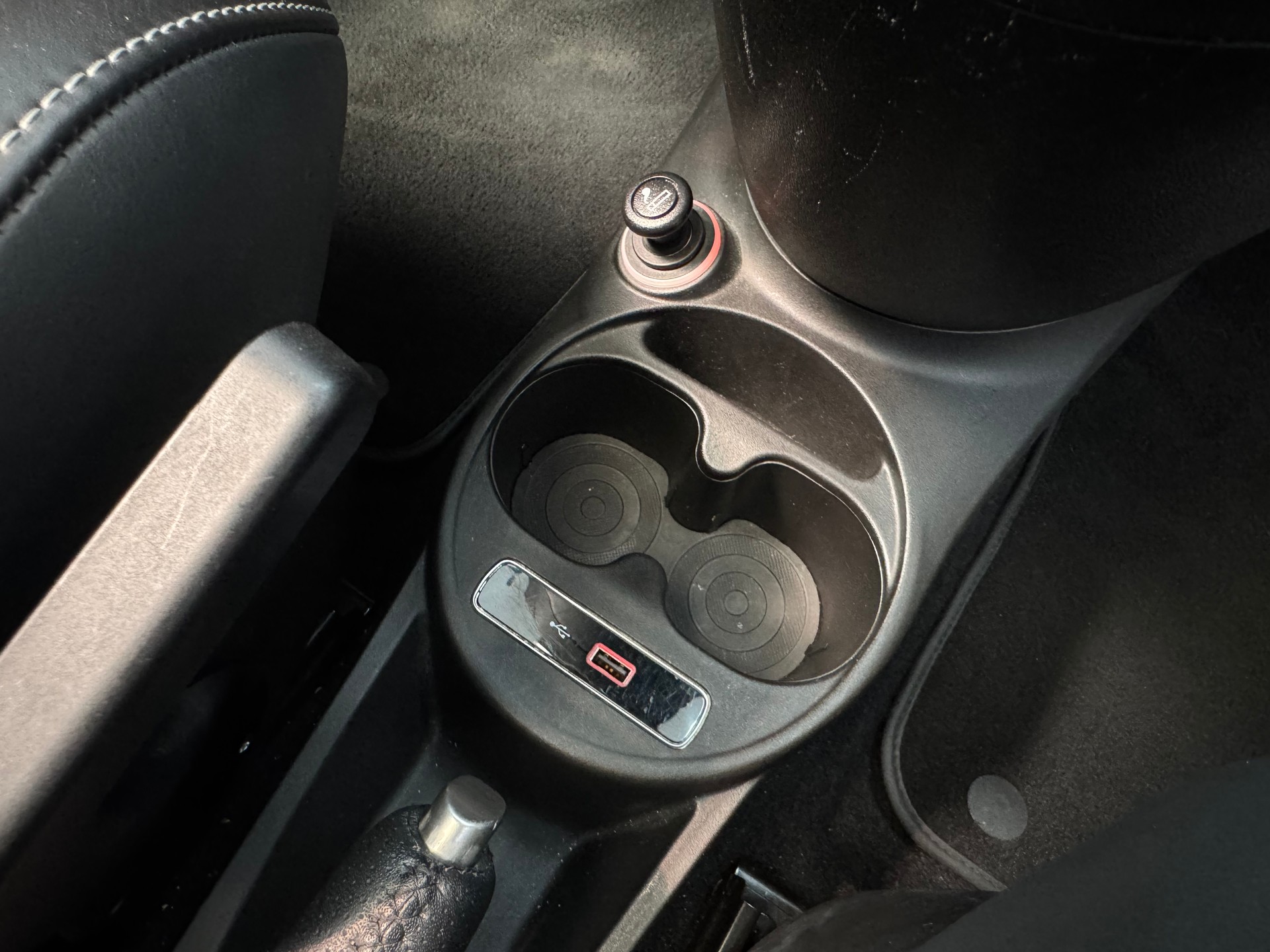 FIAT 595C 1.4 16V Turbo Abarth Turismo-image-16