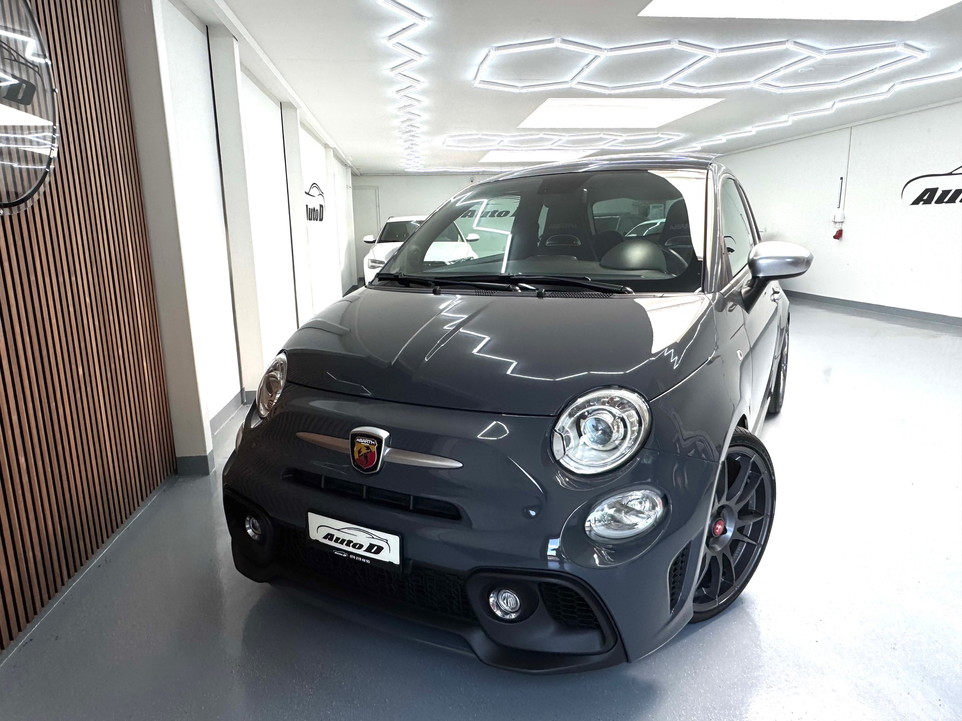 FIAT 595C 1.4 16V Turbo Abarth Turismo-image-1