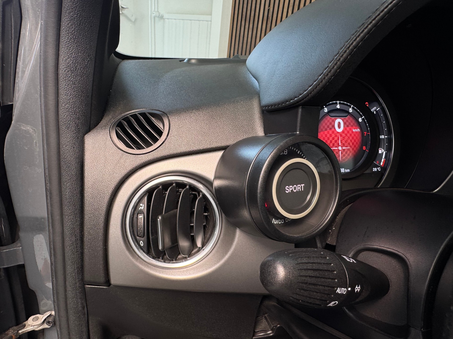 FIAT 595C 1.4 16V Turbo Abarth Turismo-image-14