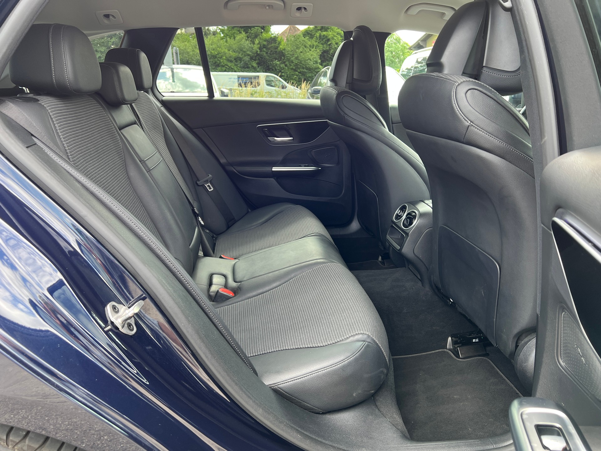 MERCEDES-BENZ C 220 d T 4Matic Swiss Star-image-10