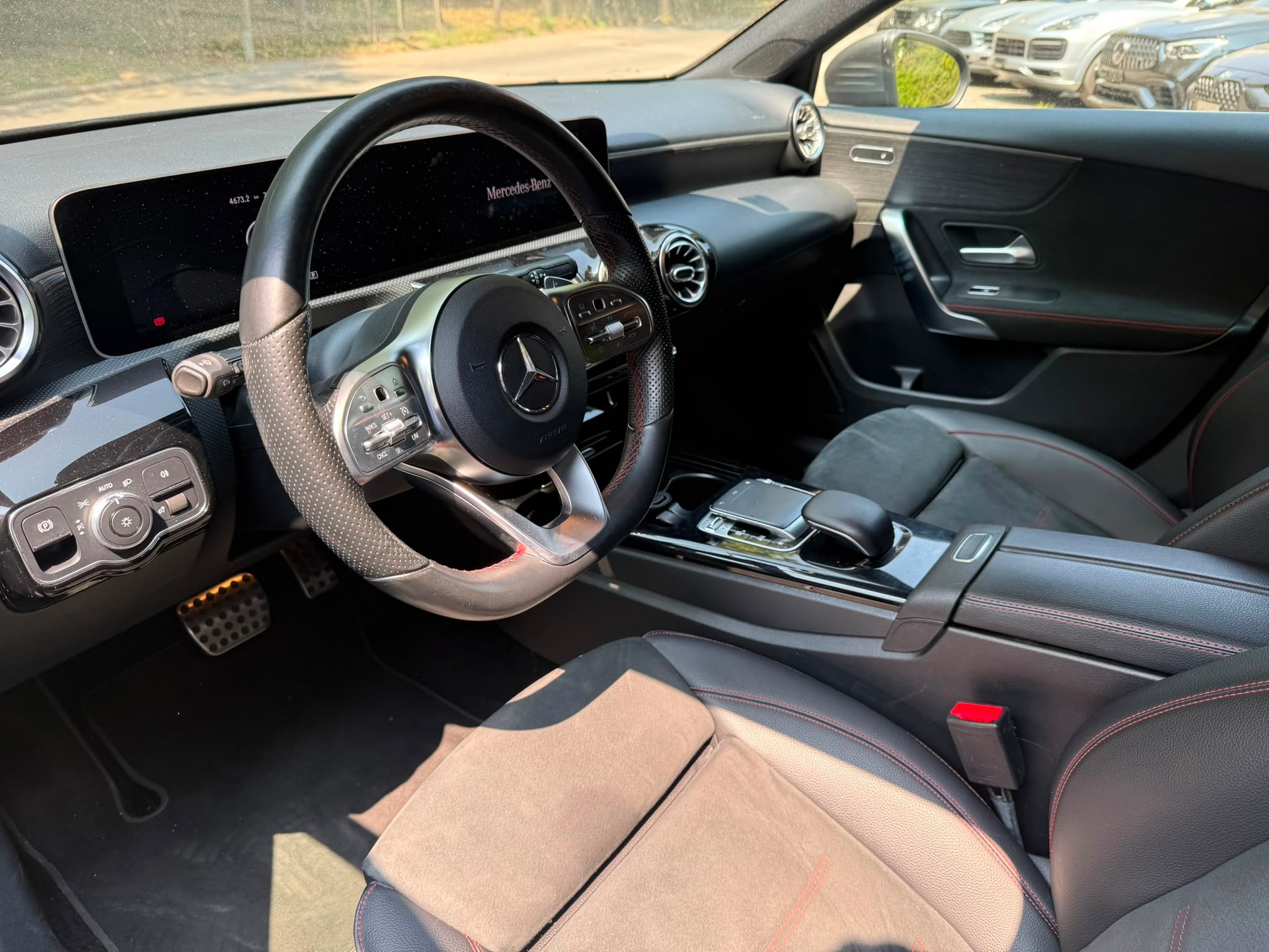 MERCEDES-BENZ A 250 4Matic AMG Line 4Matic 7G-DCT-image-6