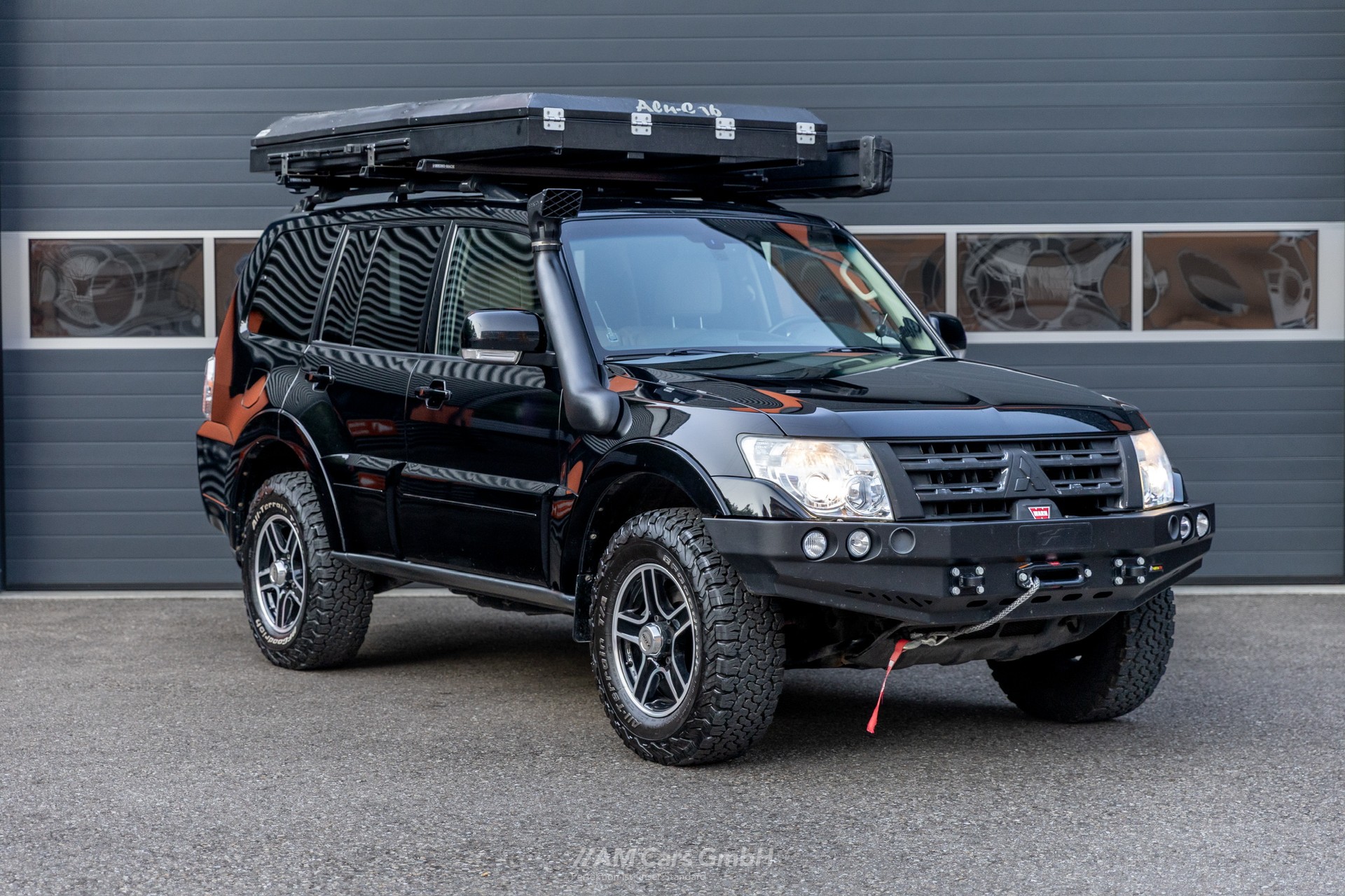 MITSUBISHI Pajero 3.2 DI-D-image-0