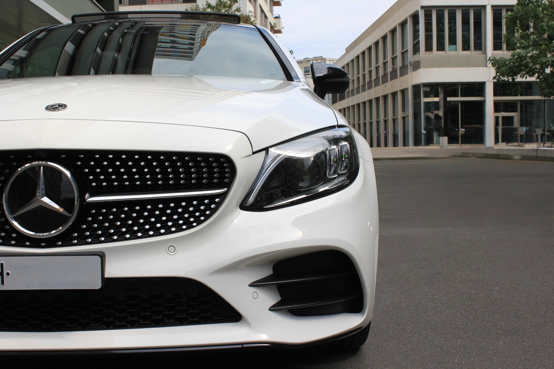 MERCEDES-BENZ C 200 Coupé 4Matic AMG Line 9G-Tronic-image-3